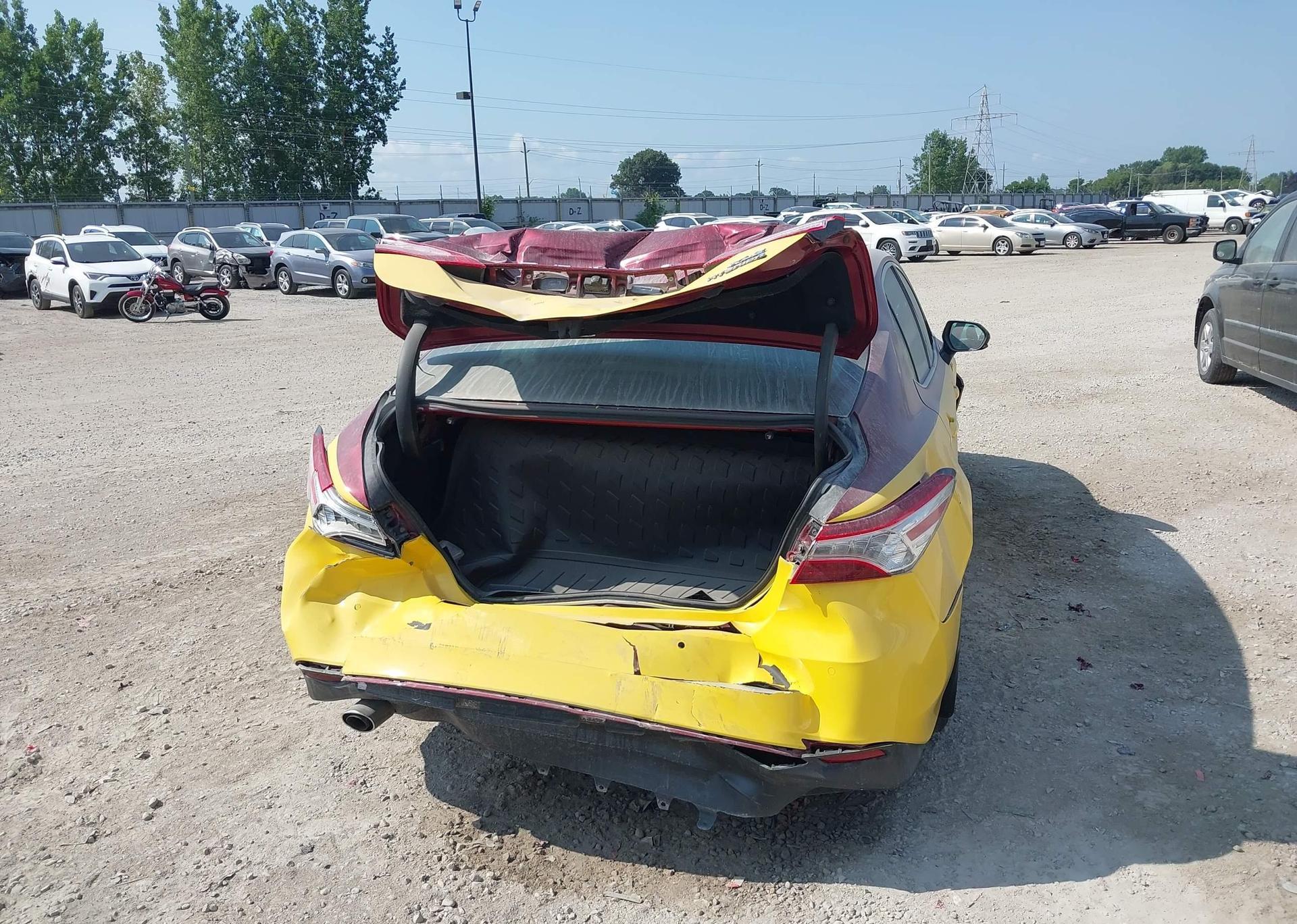2018 TOYOTA CAMRY HYBRID