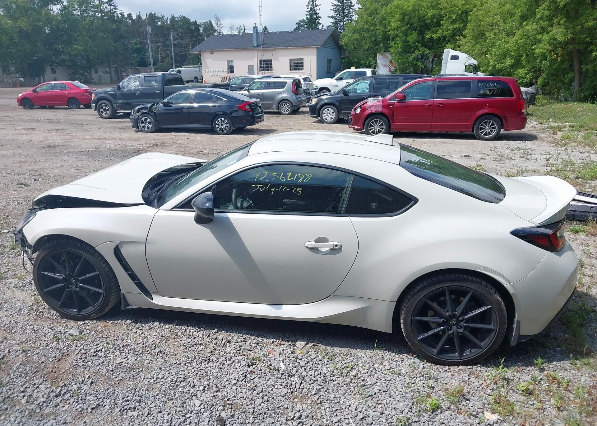 2024 TOYOTA GR86 PREMIUM