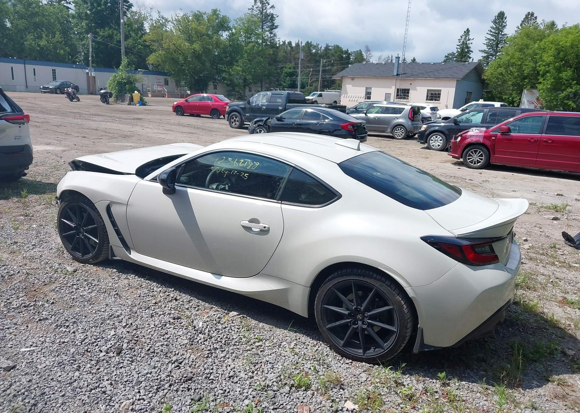 2024 TOYOTA GR86 PREMIUM