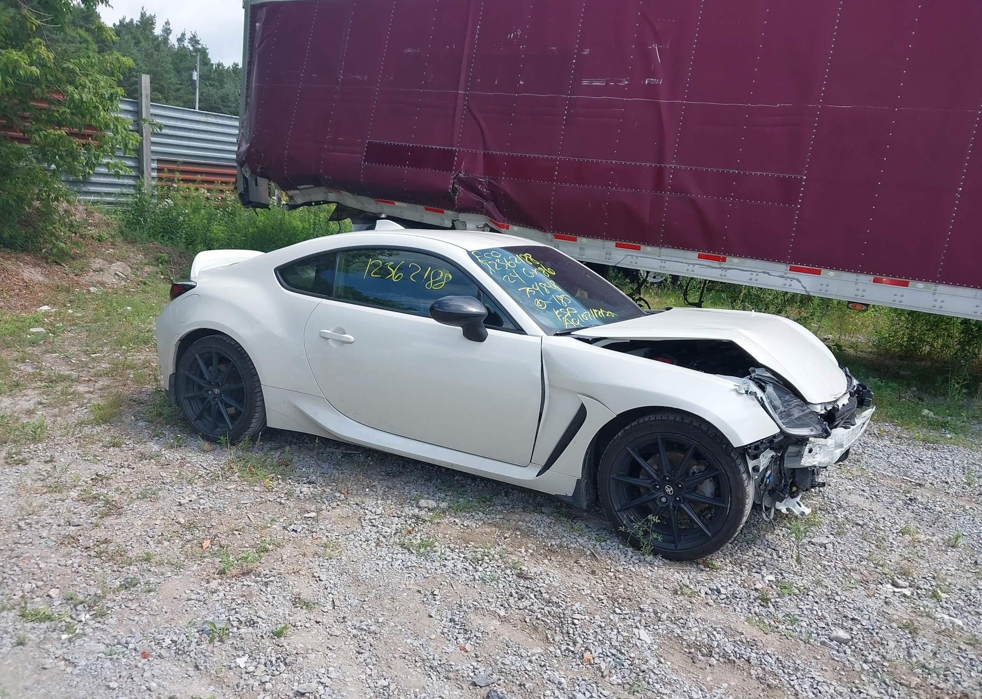 2024 TOYOTA GR86 PREMIUM