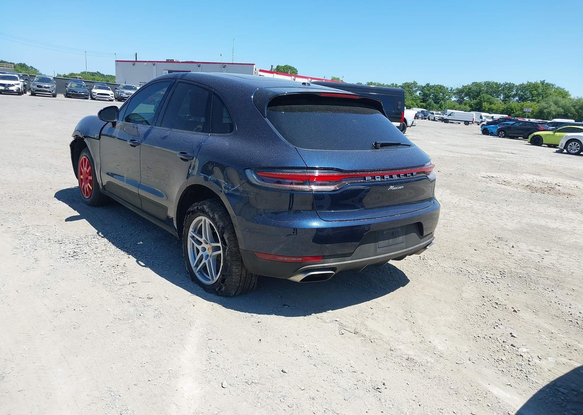 2021 PORSCHE MACAN