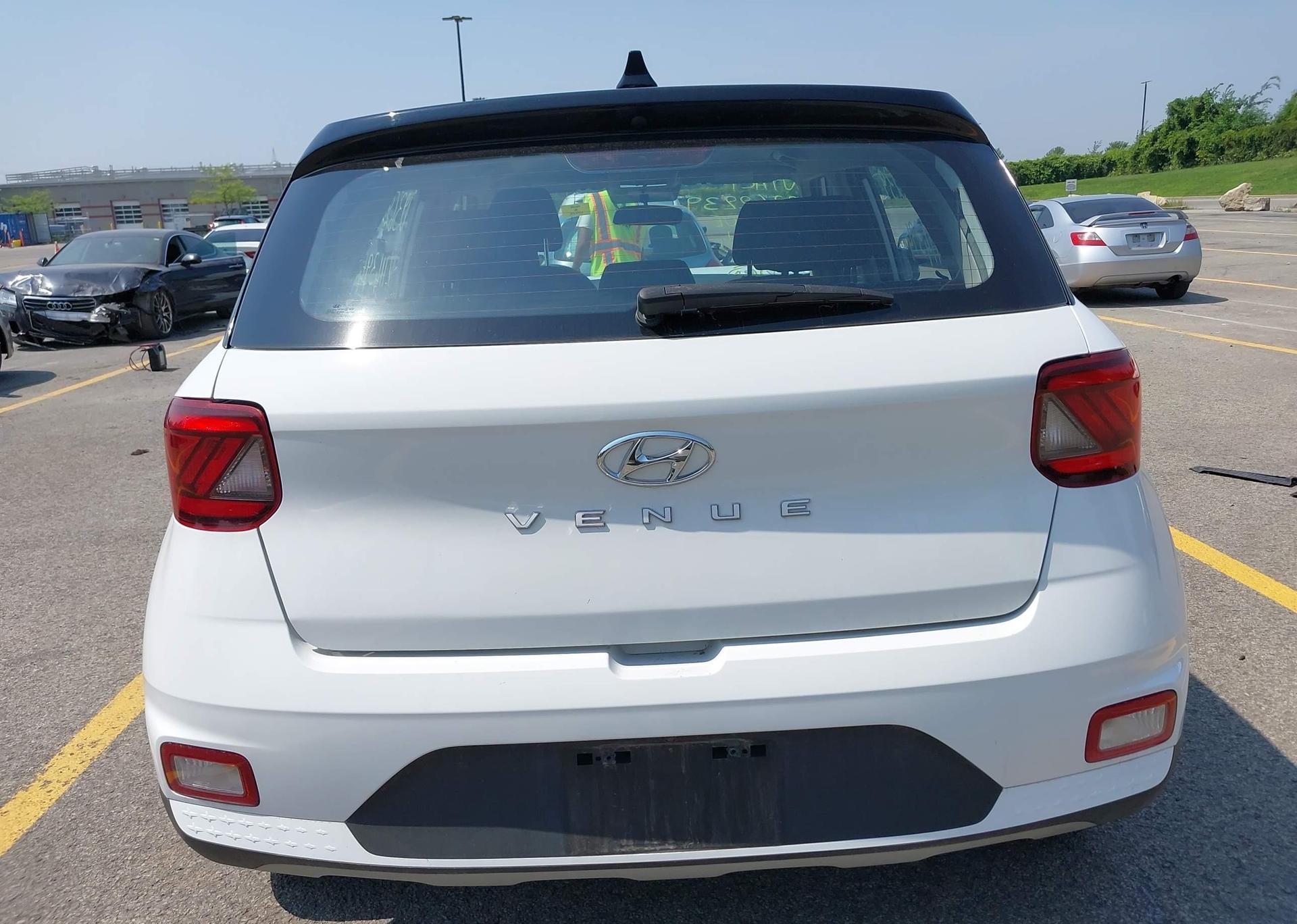 2021 HYUNDAI VENUE