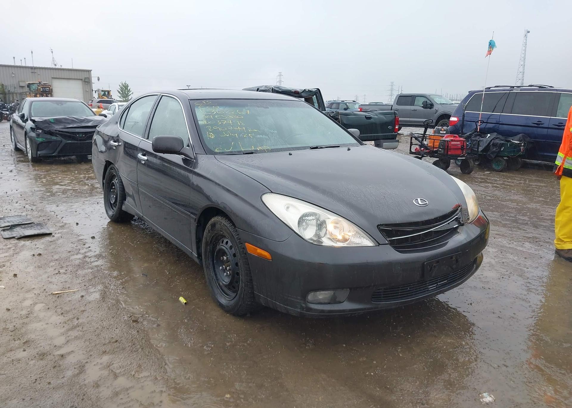 2004 LEXUS ES 330