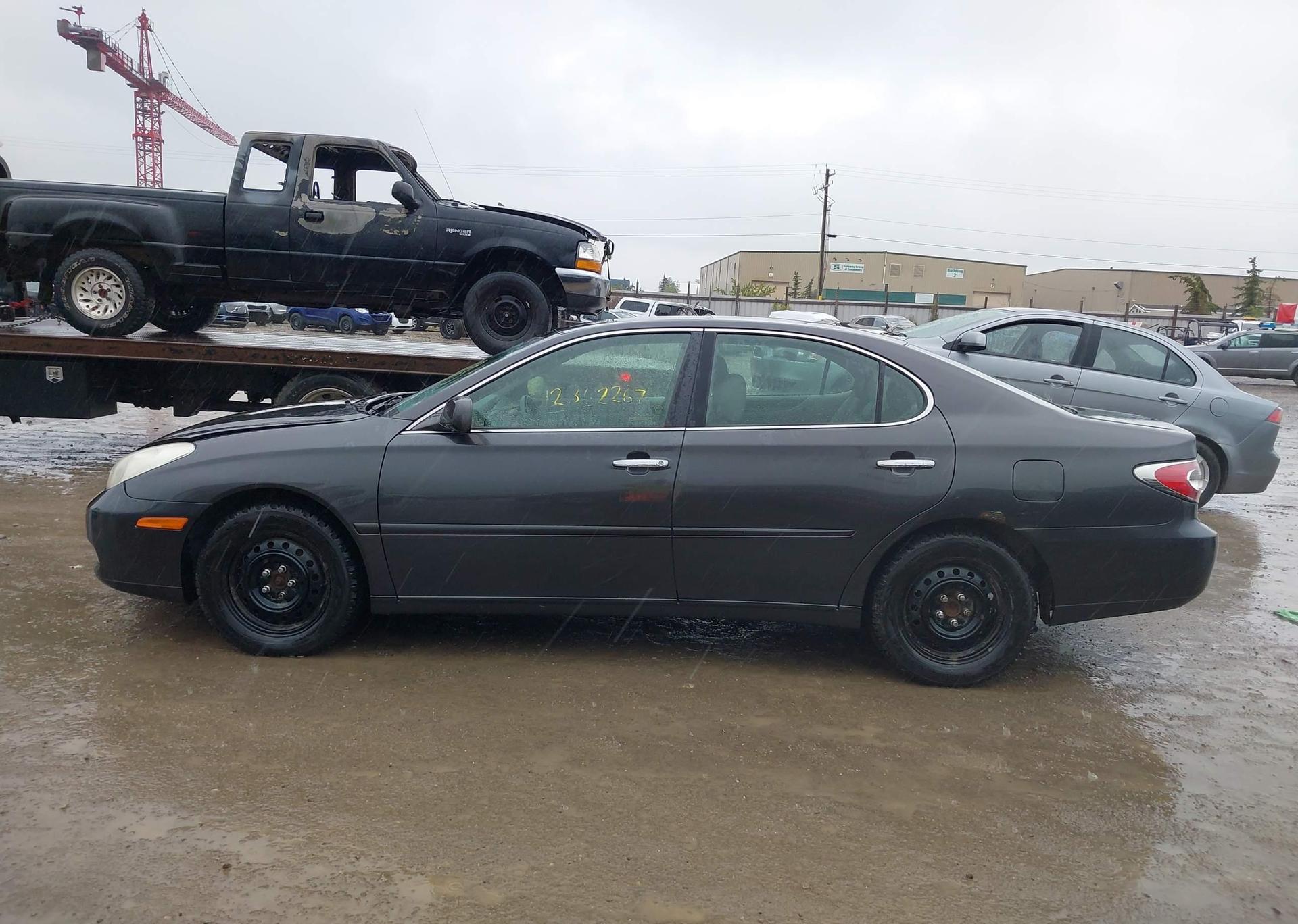 2004 LEXUS ES 330