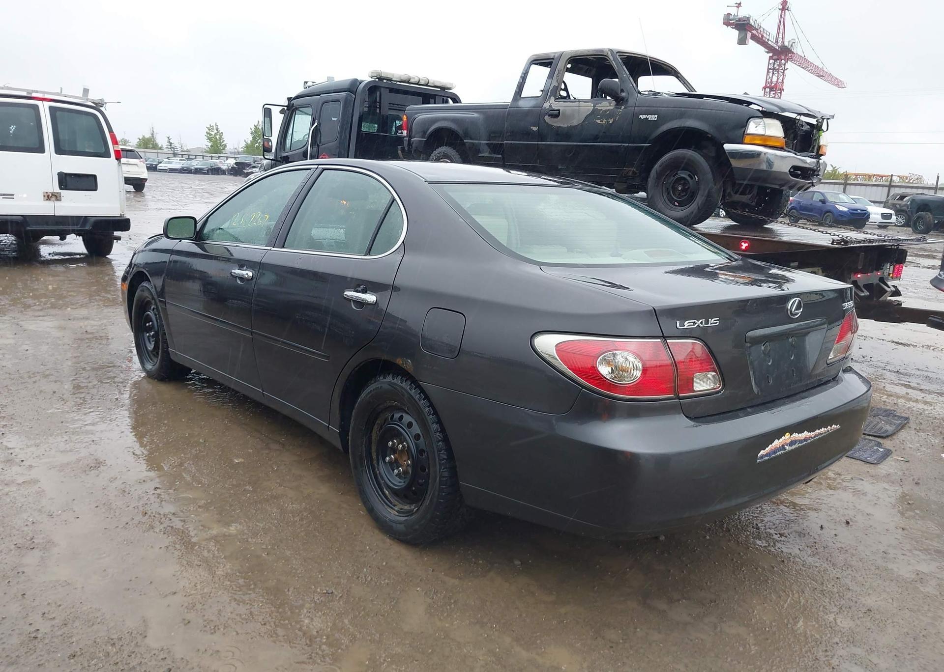 2004 LEXUS ES 330