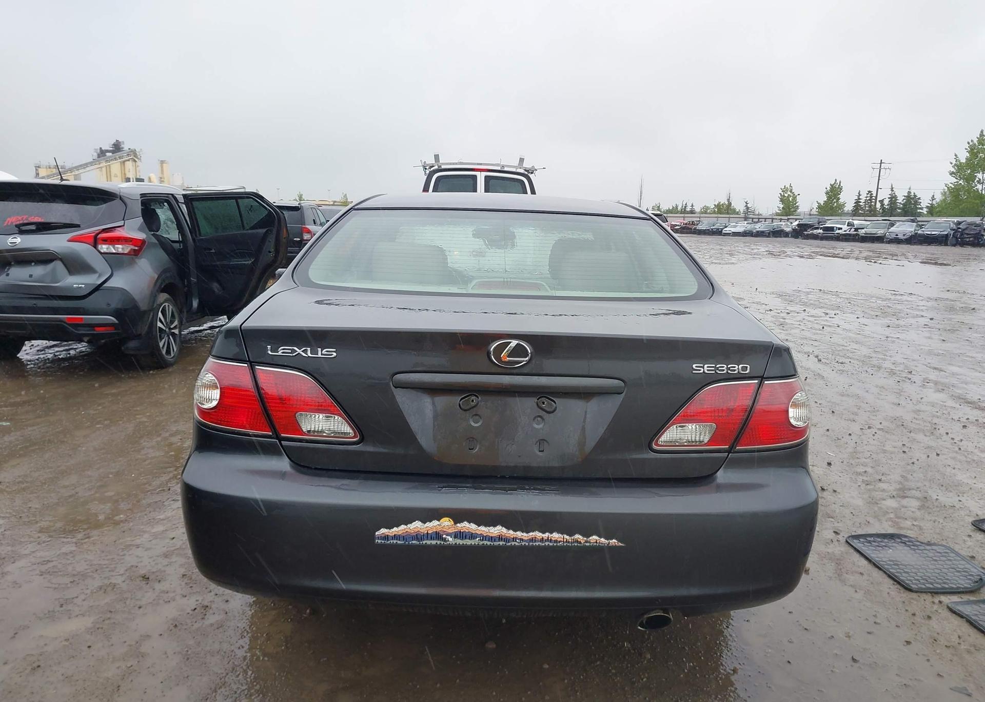 2004 LEXUS ES 330