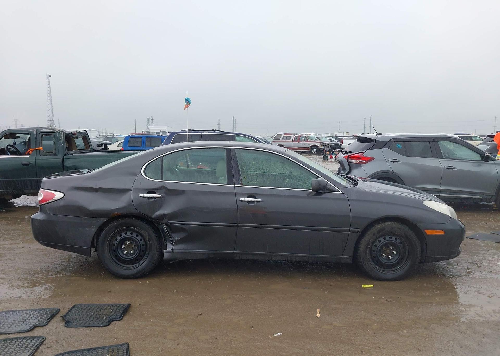 2004 LEXUS ES 330