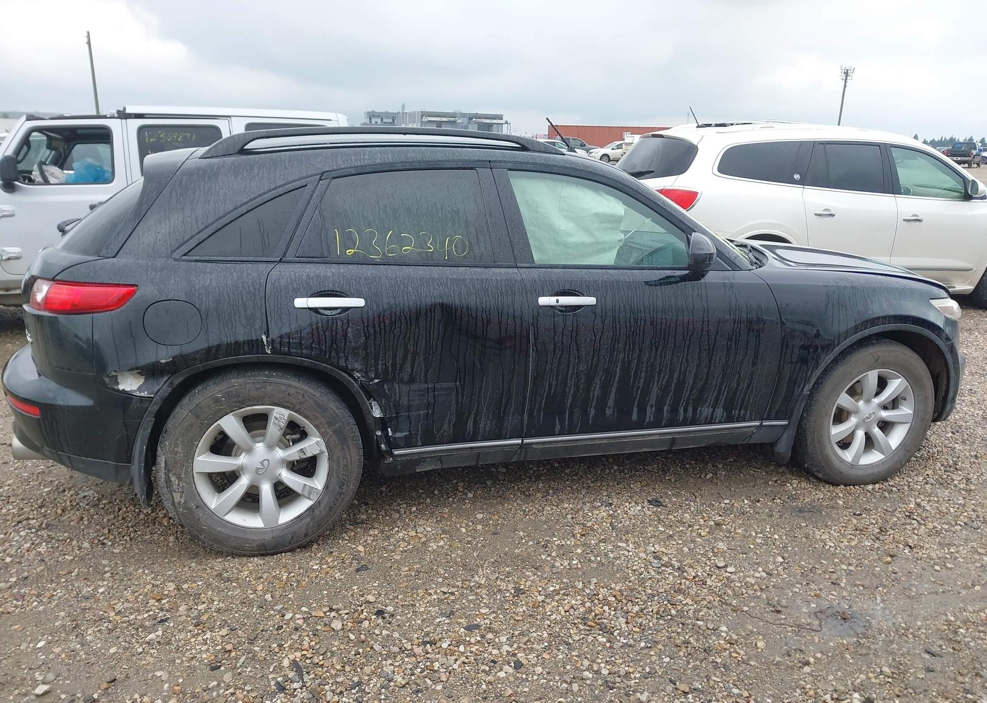 2004 INFINITI FX35