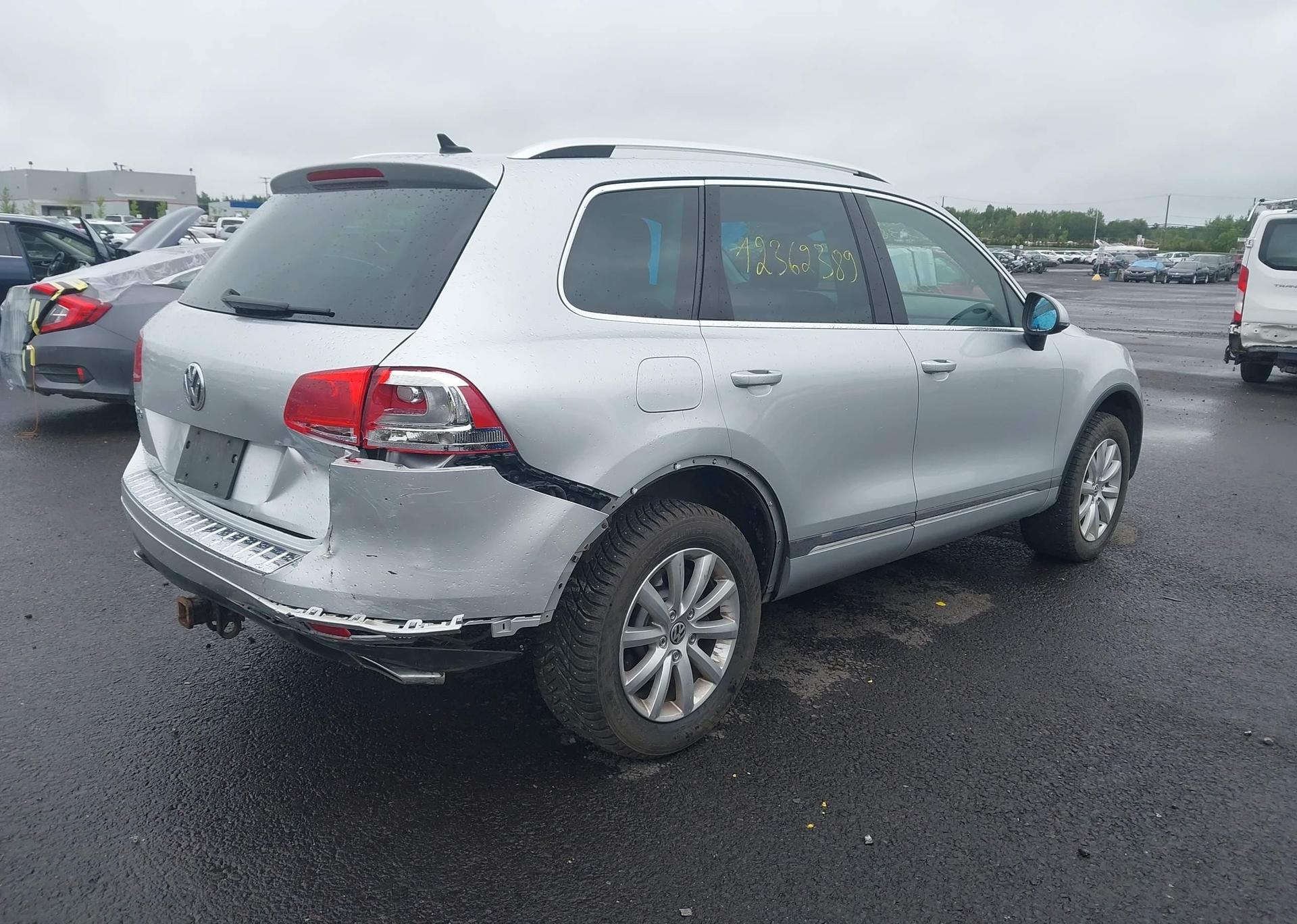 2014 VOLKSWAGEN TOUAREG V6 TDI