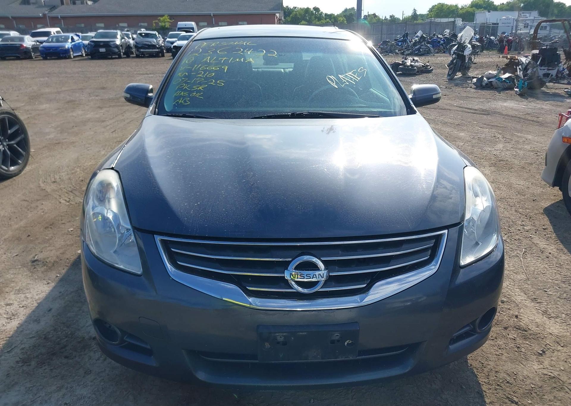 2010 NISSAN Altima S