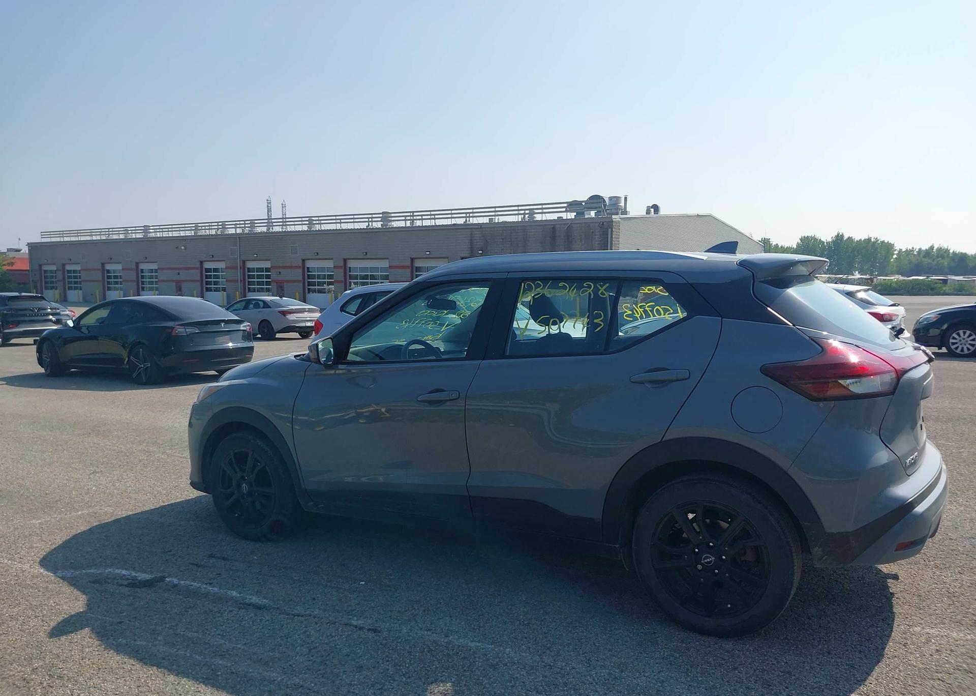 2022 NISSAN KICKS