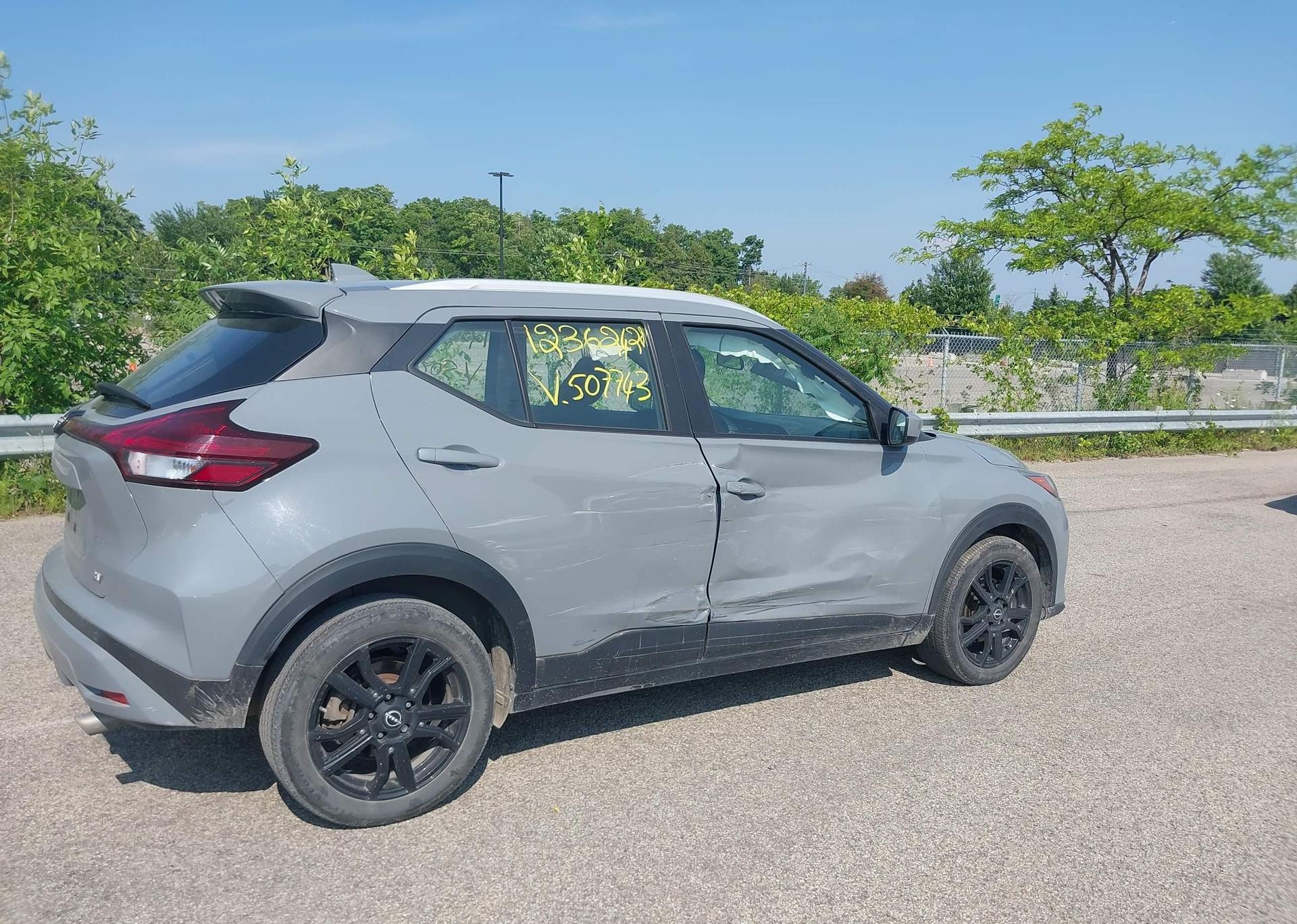 2022 NISSAN KICKS