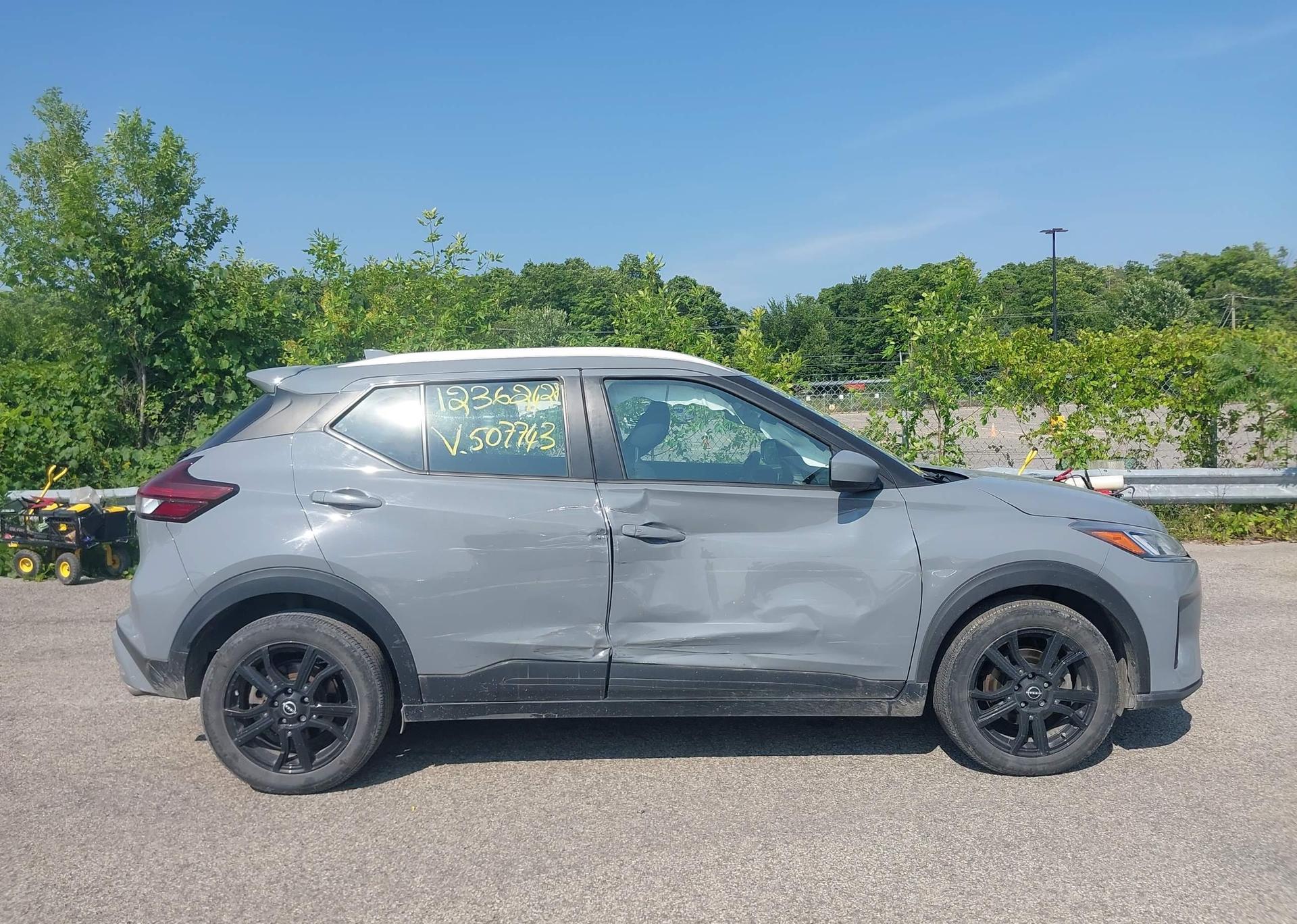 2022 NISSAN KICKS