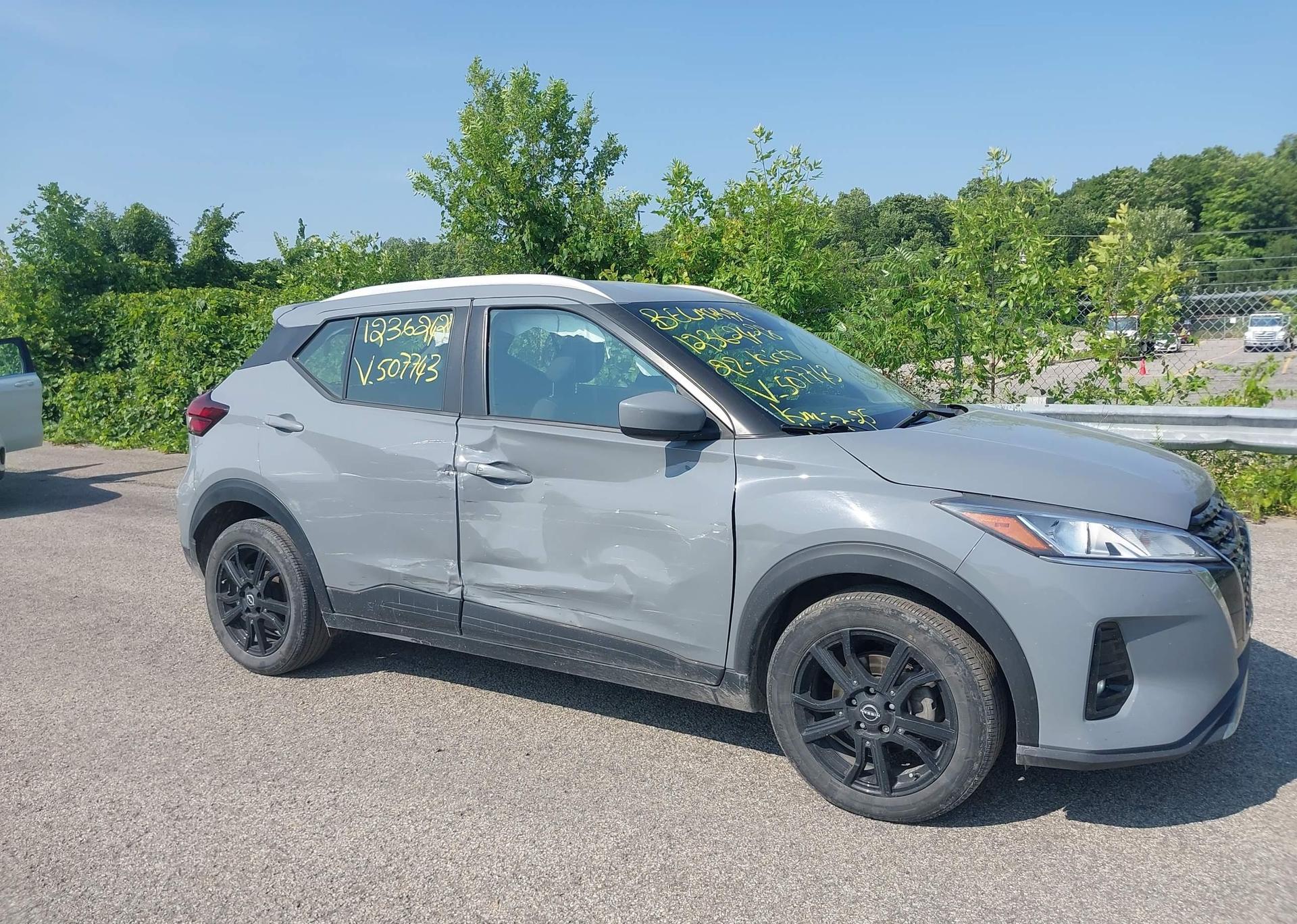 2022 NISSAN KICKS