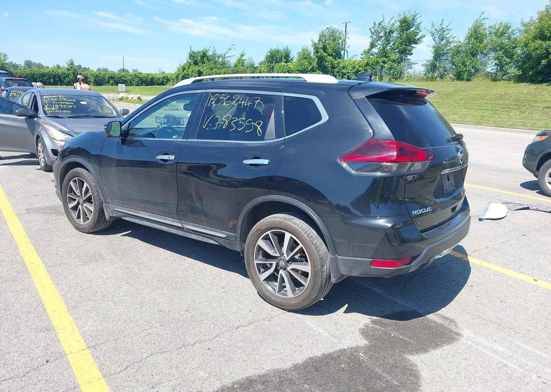 2018 NISSAN ROGUE SV