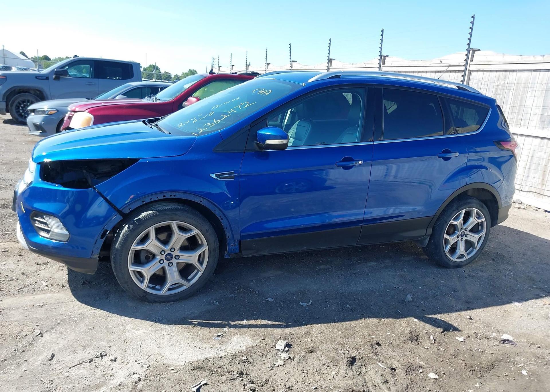 2017 FORD ESCAPE TITANIUM