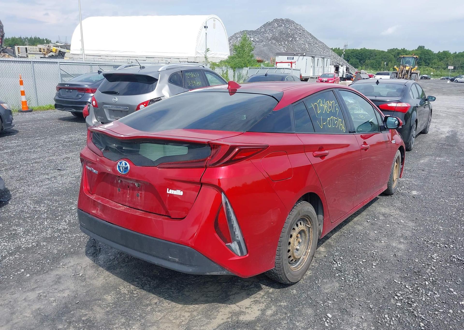 2017 TOYOTA PRIUS PRIME