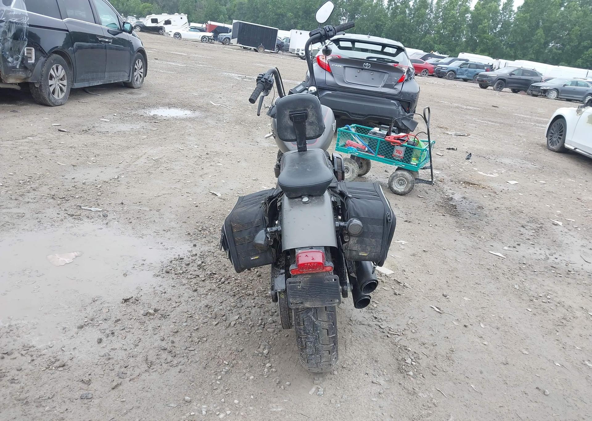 2018 HARLEY-DAVIDSON FXBB STREET BOB