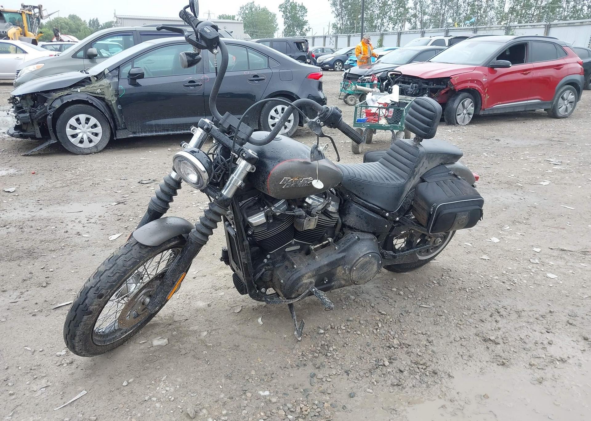 2018 HARLEY-DAVIDSON FXBB STREET BOB