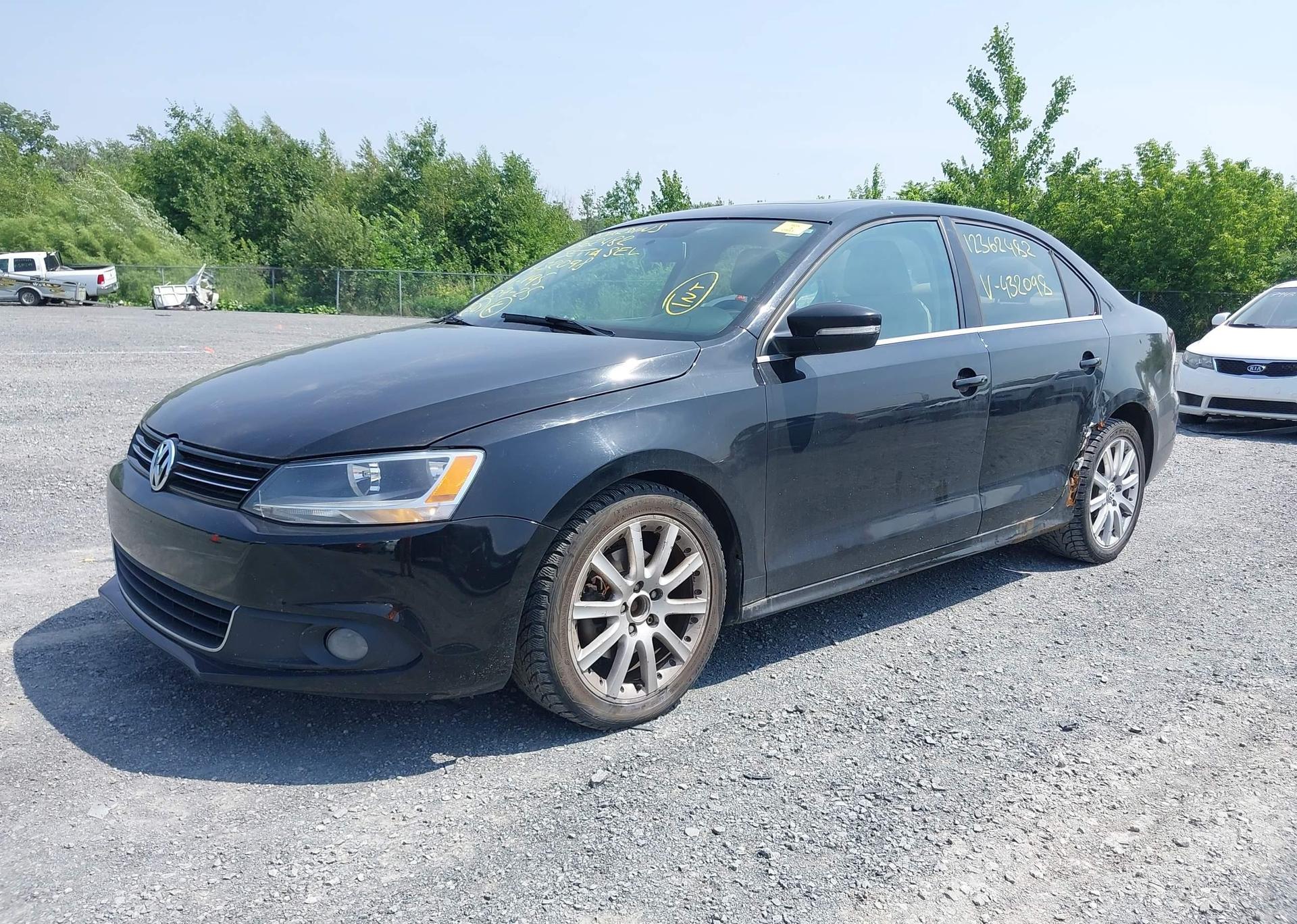 2013 VOLKSWAGEN JETTA SEL