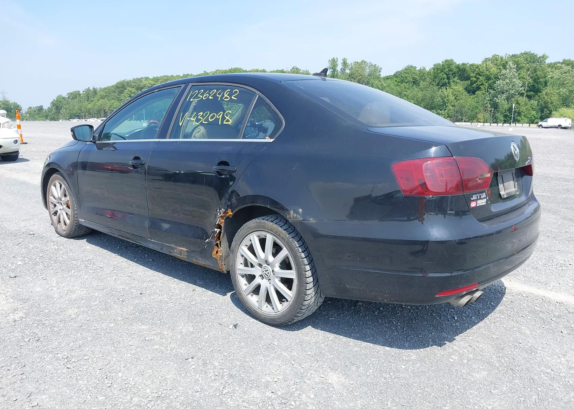 2013 VOLKSWAGEN JETTA SEL