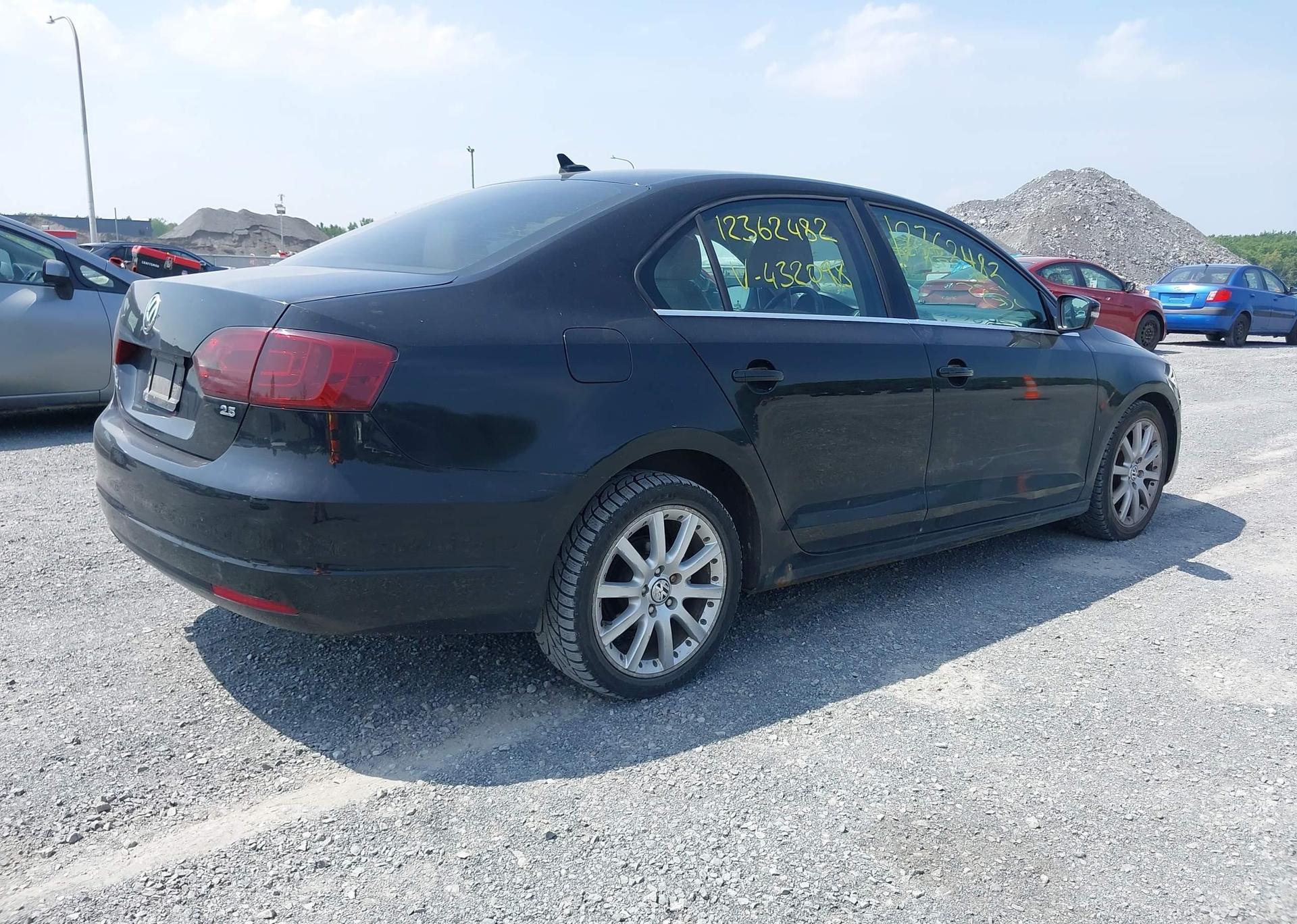 2013 VOLKSWAGEN JETTA SEL