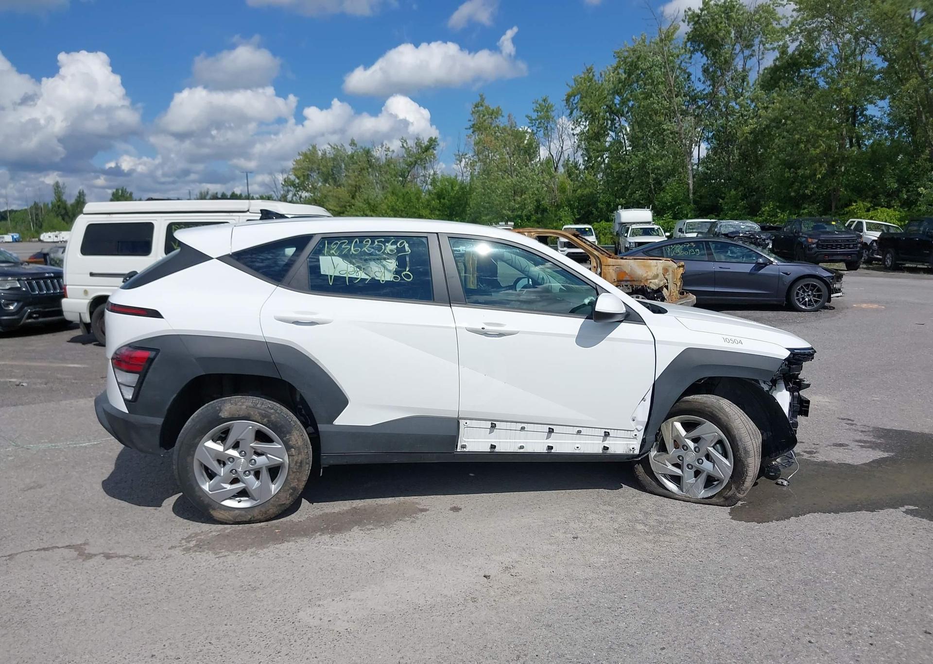 2024 HYUNDAI KONA ESSENTIAL 4P TI