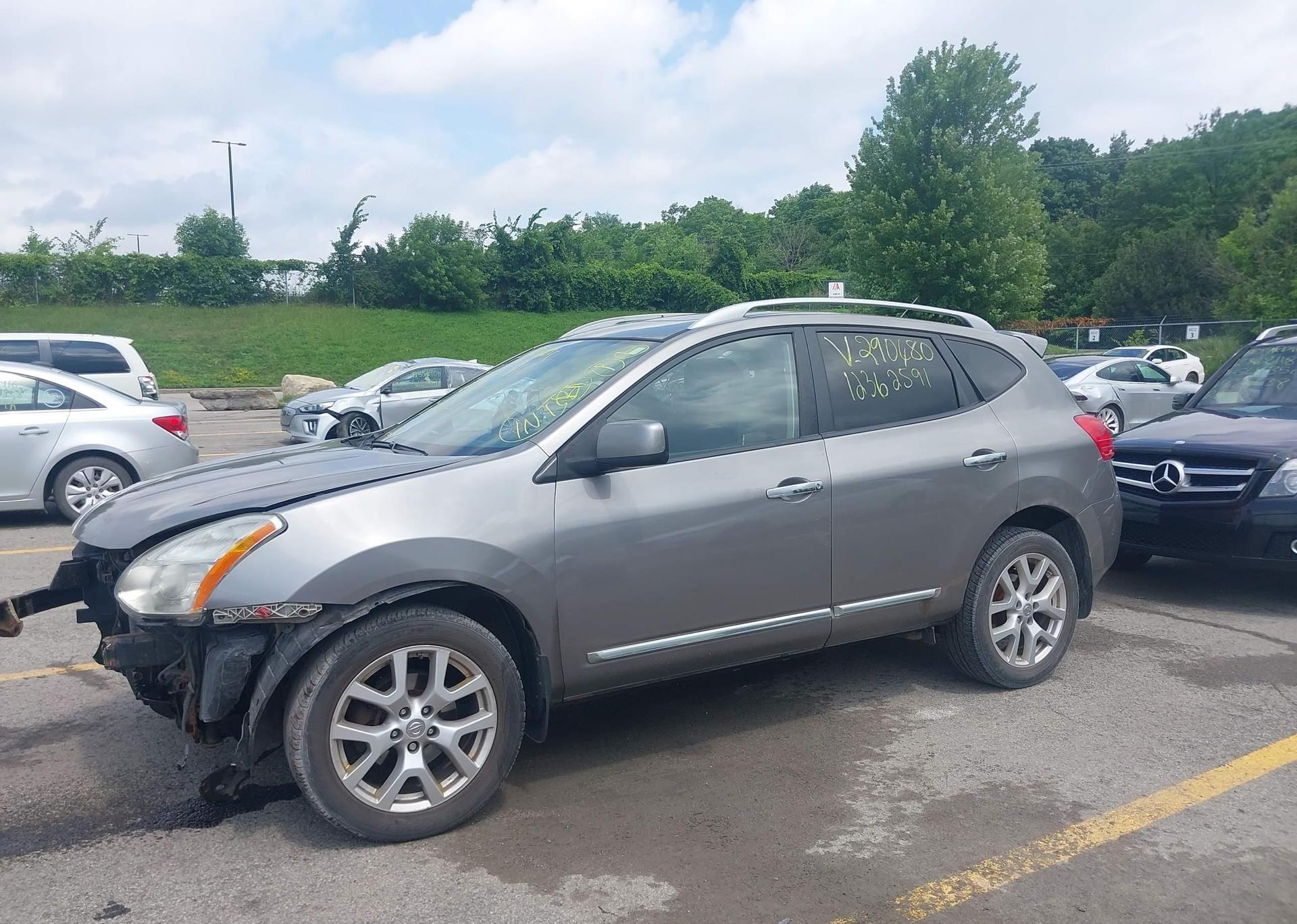 2012 NISSAN ROGUE SV