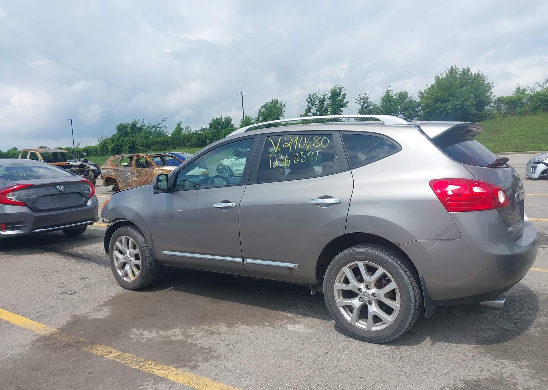 2012 NISSAN ROGUE SV