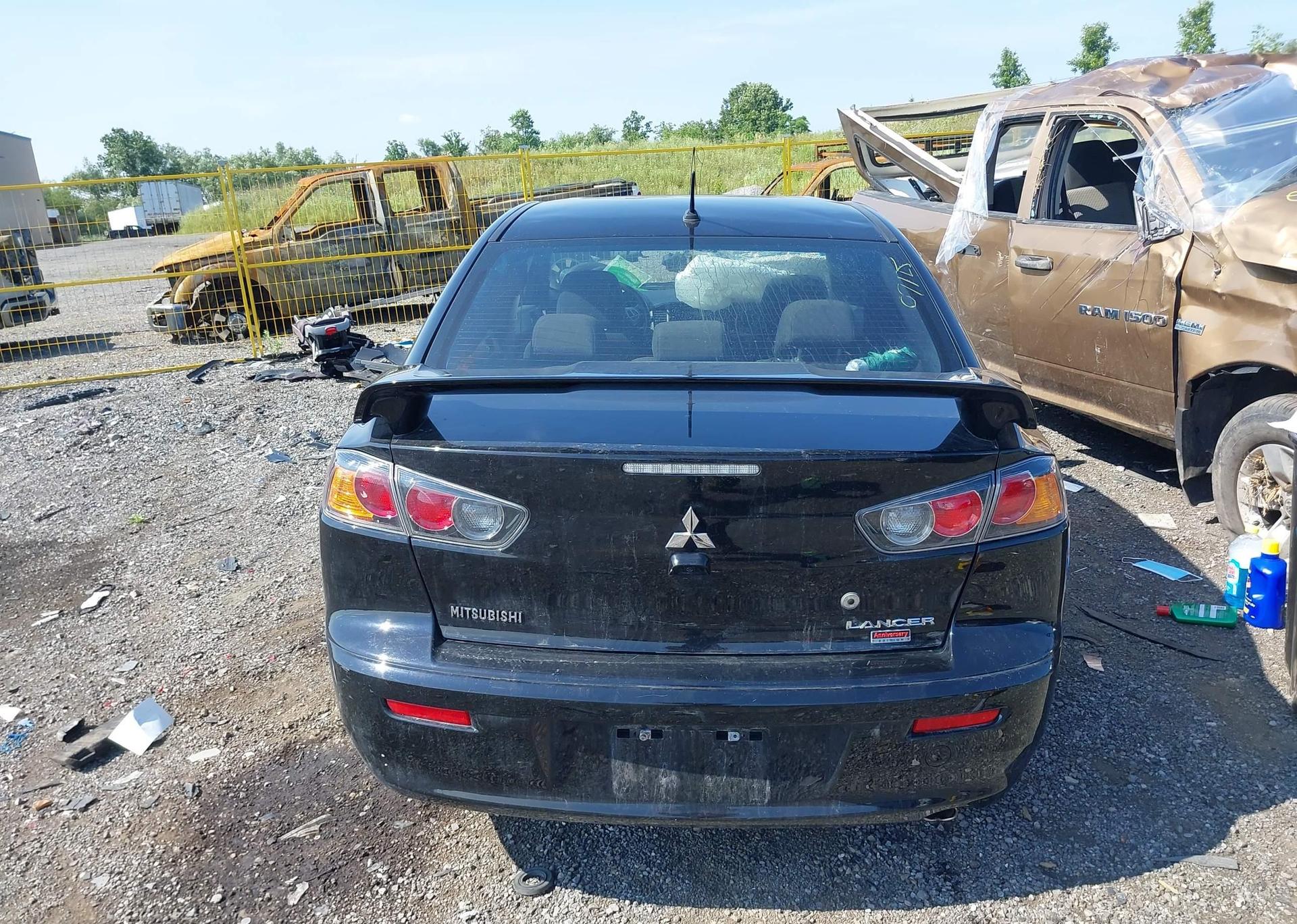 2017 MITSUBISHI LANCER ES