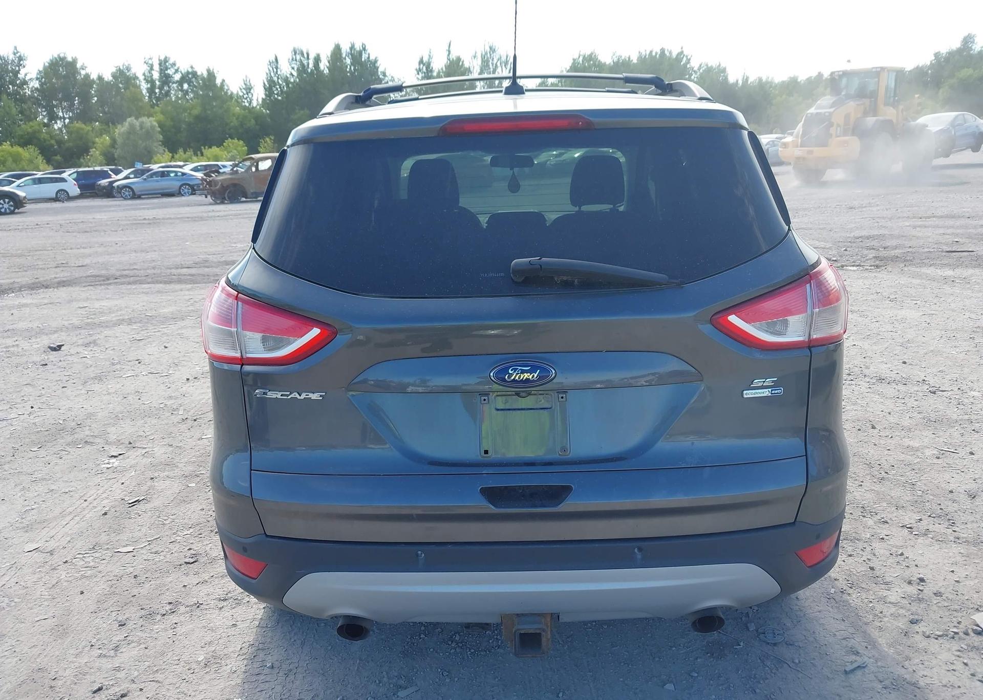 2016 FORD ESCAPE SE