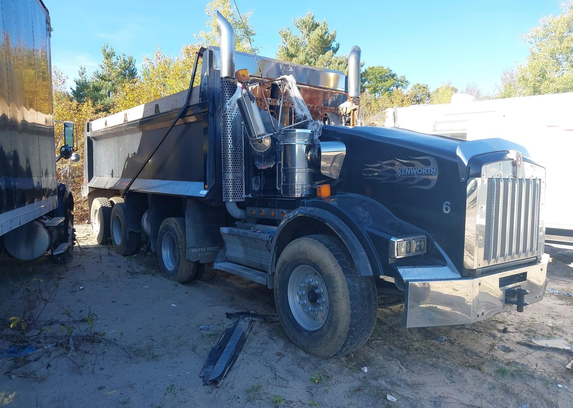 2011 KENWORTH CONSTRUCTION T800