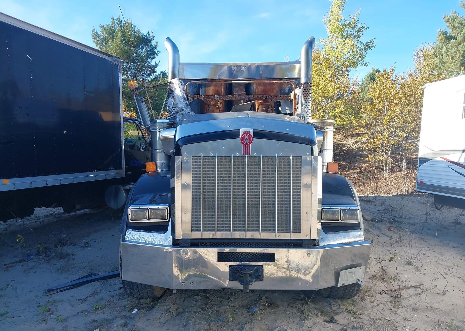 2011 KENWORTH CONSTRUCTION T800