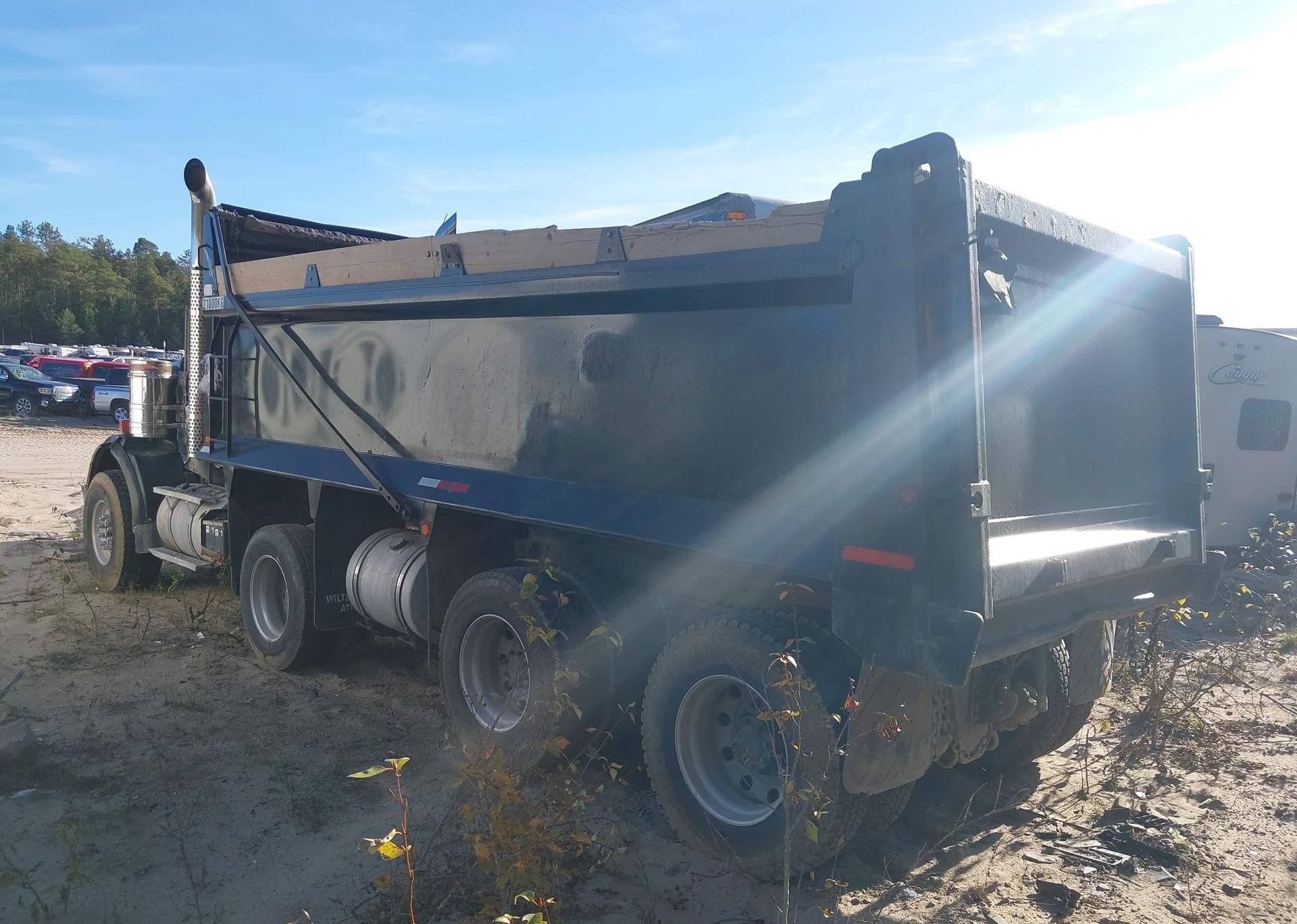2011 KENWORTH CONSTRUCTION T800