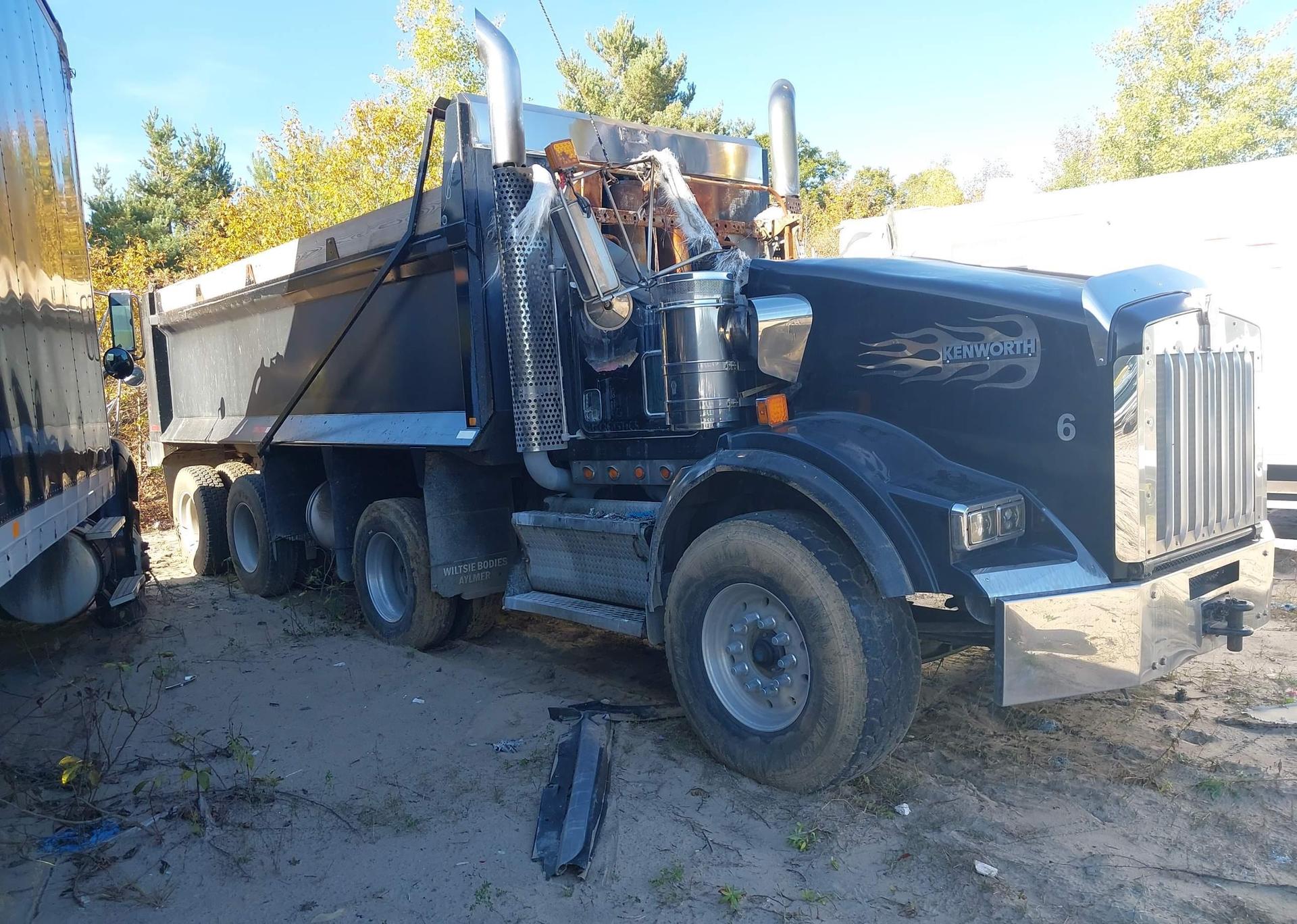 2011 KENWORTH CONSTRUCTION T800