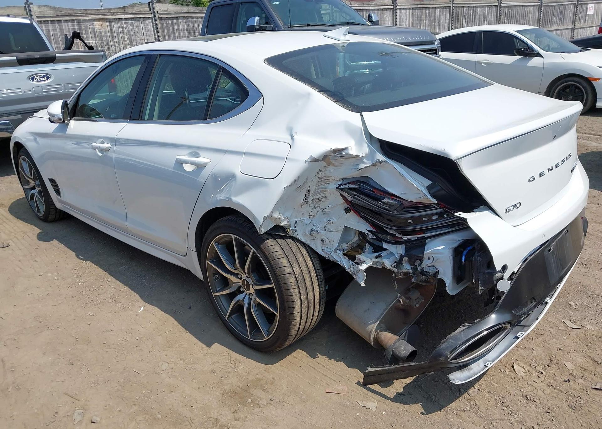 2025 GENESIS G70 2.5T ADVANCED AWD