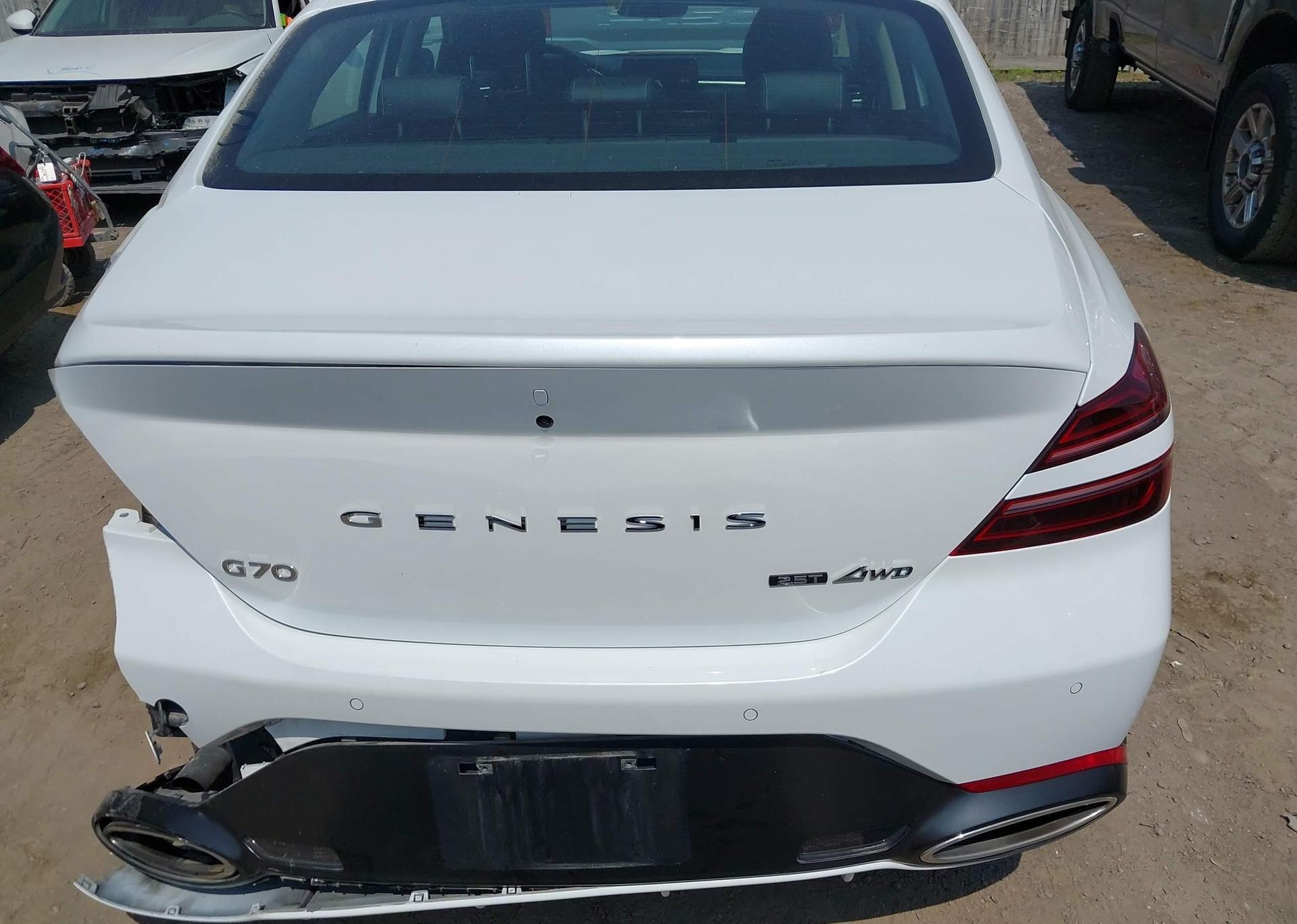 2025 GENESIS G70 2.5T ADVANCED AWD