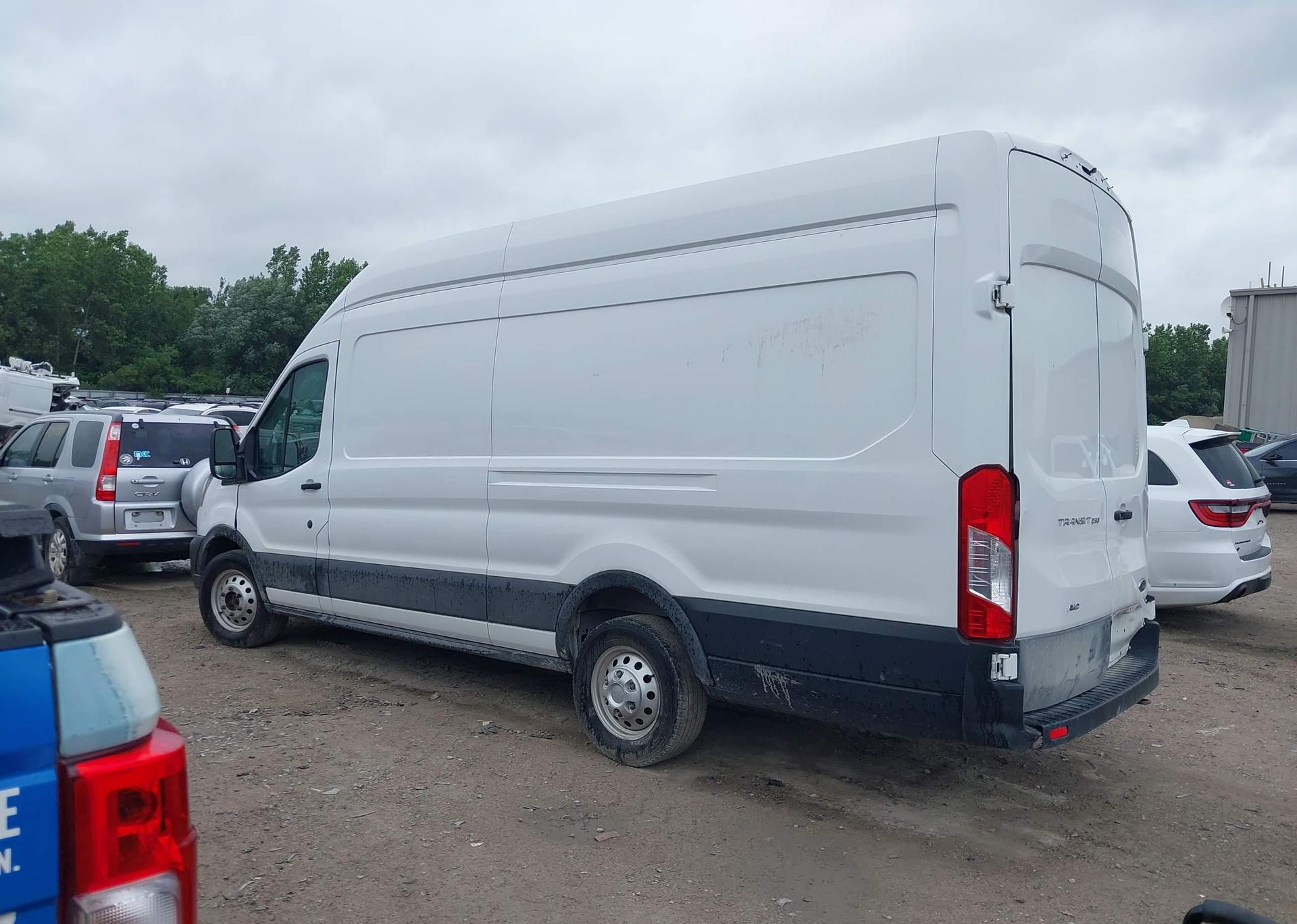 2023 FORD transit t-250