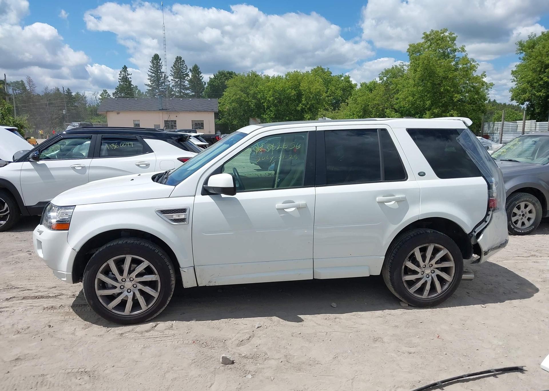 2015 LAND ROVER LR2