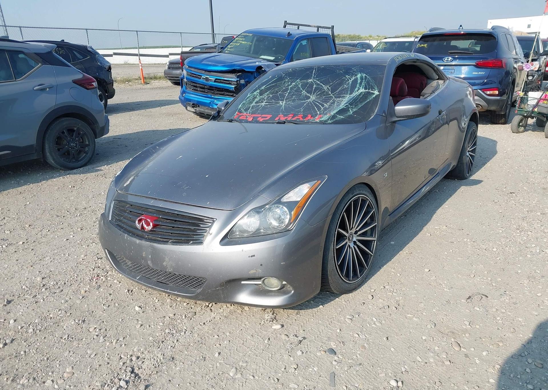 2015 INFINITI Q60 PREMIER EDITION