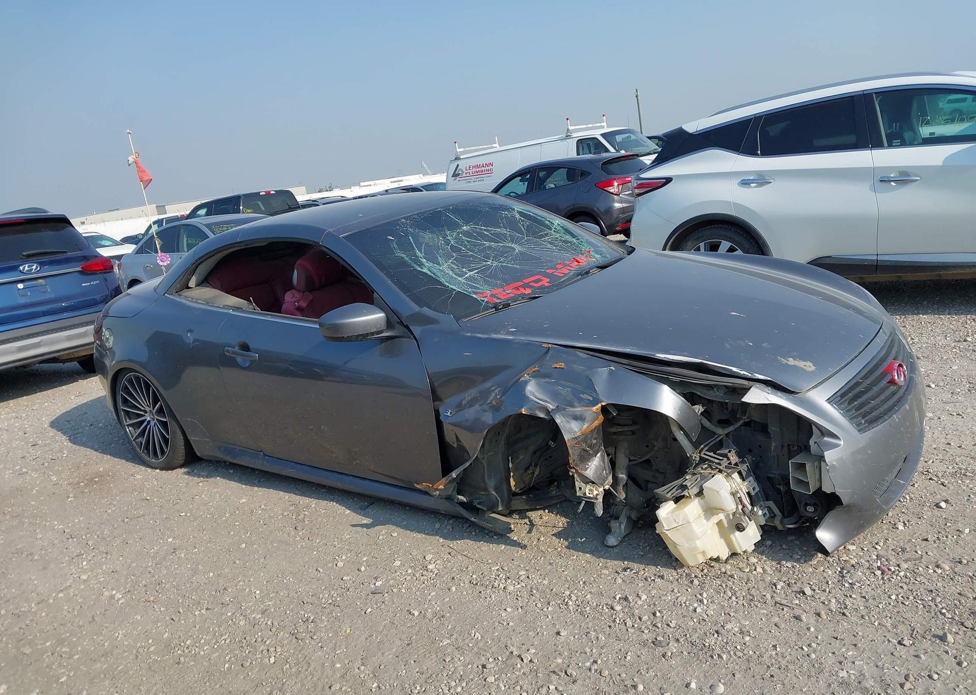 2015 INFINITI Q60 PREMIER EDITION