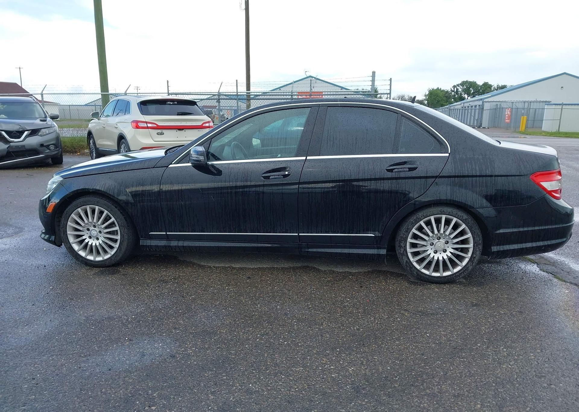 2011 MERCEDES-BENZ C 250