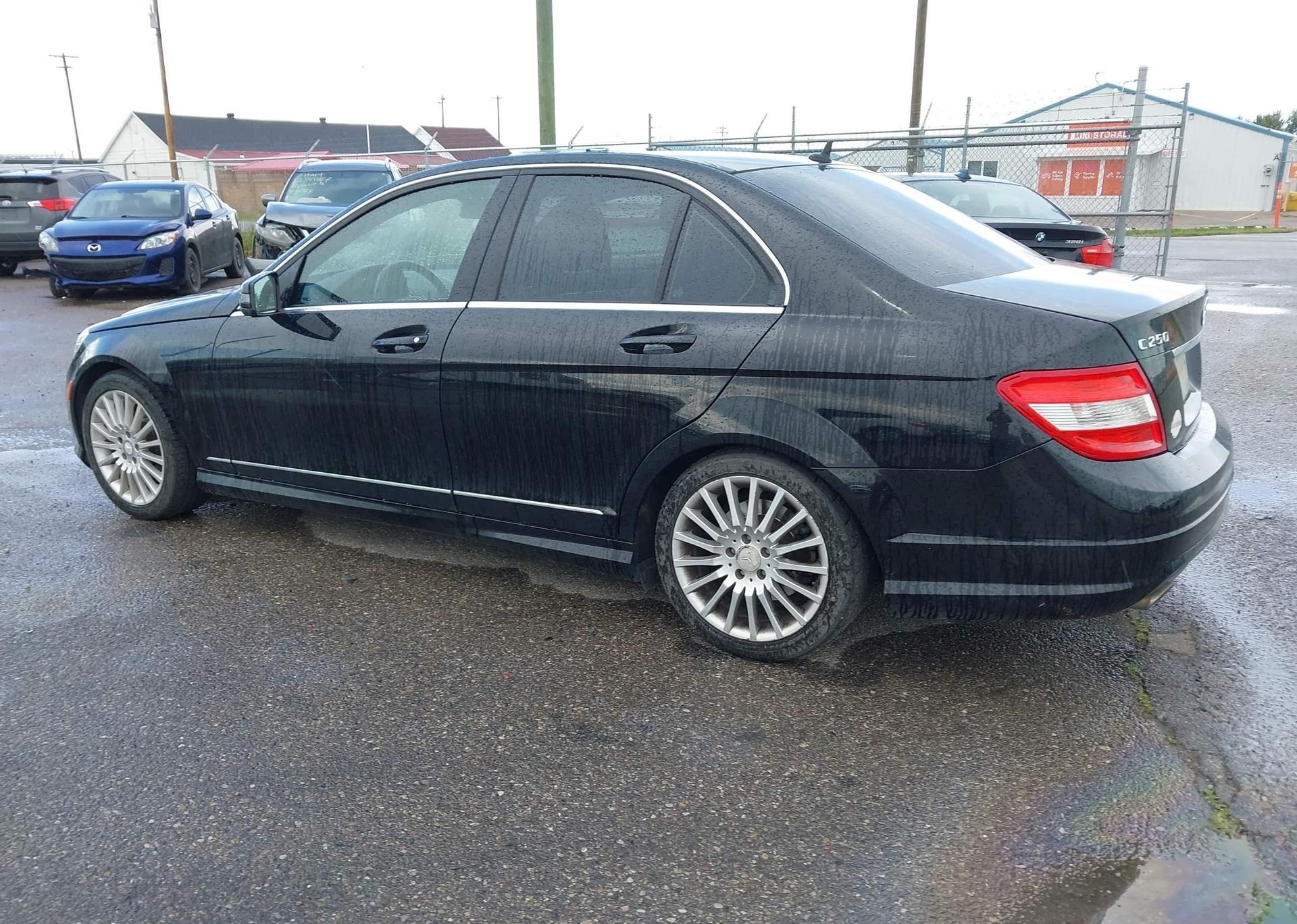 2011 MERCEDES-BENZ C 250