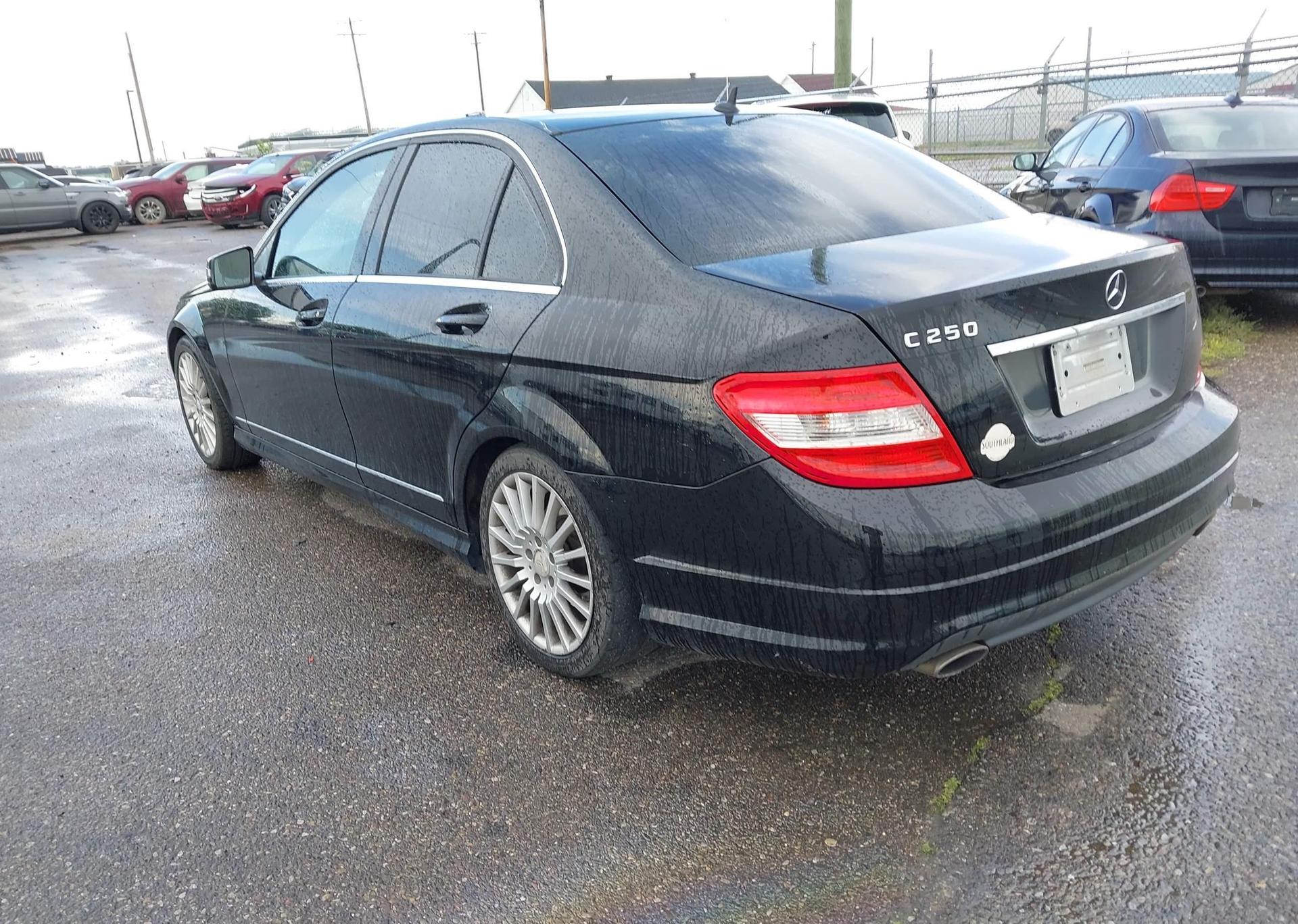 2011 MERCEDES-BENZ C 250