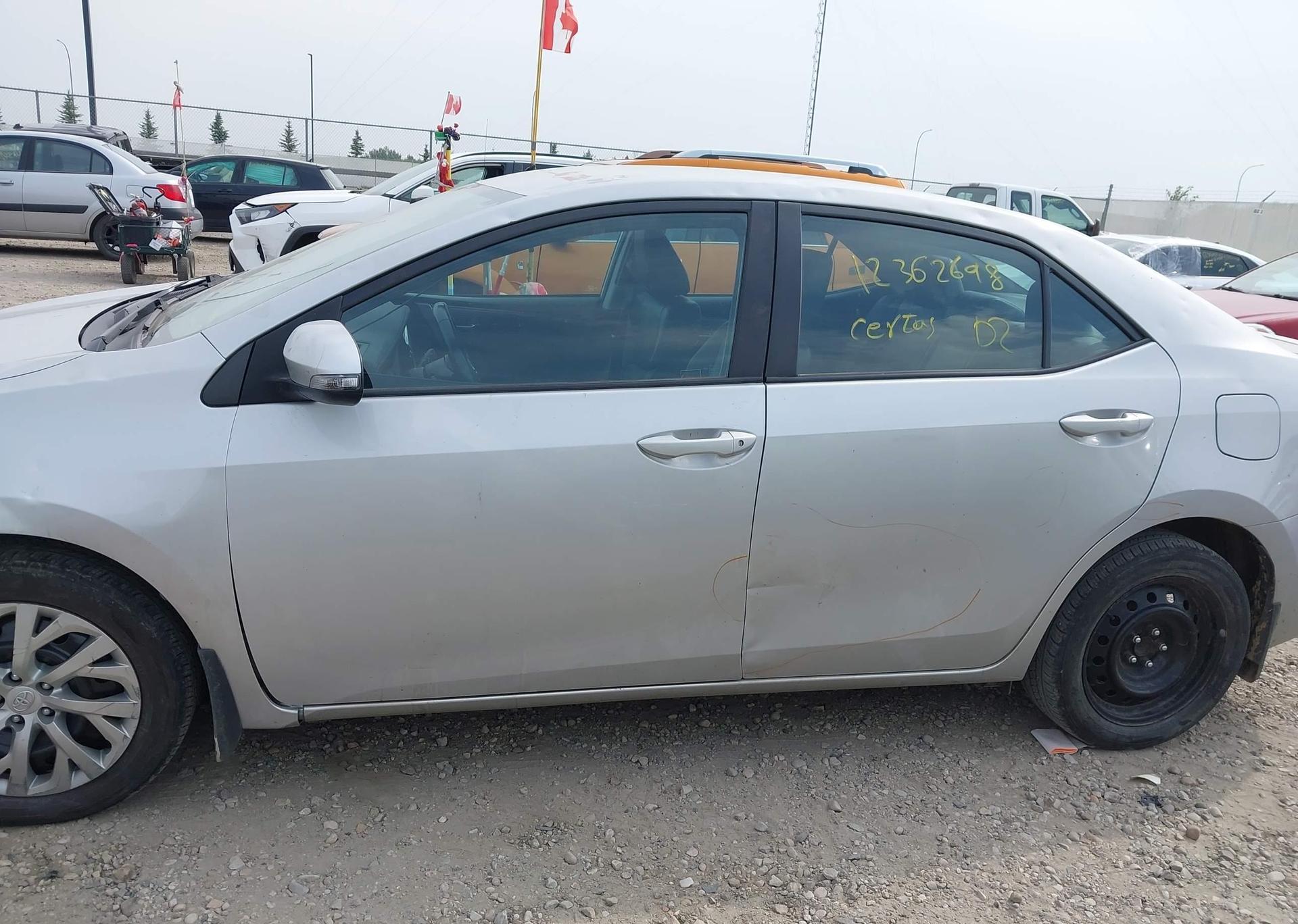 2019 TOYOTA COROLLA SE