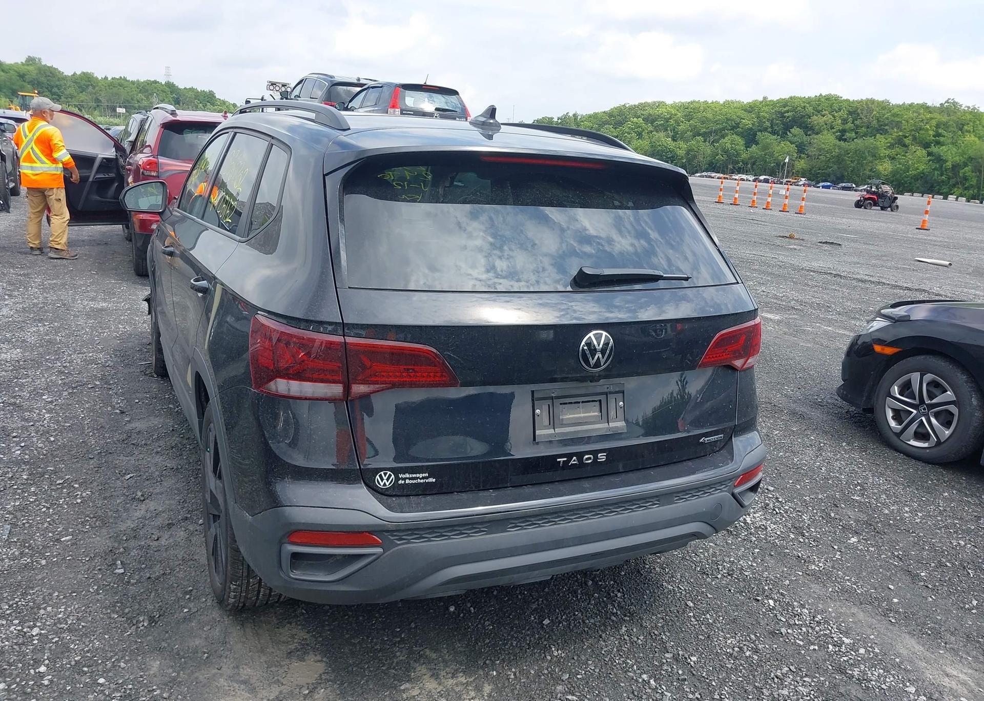 2024 VOLKSWAGEN TAOS SE