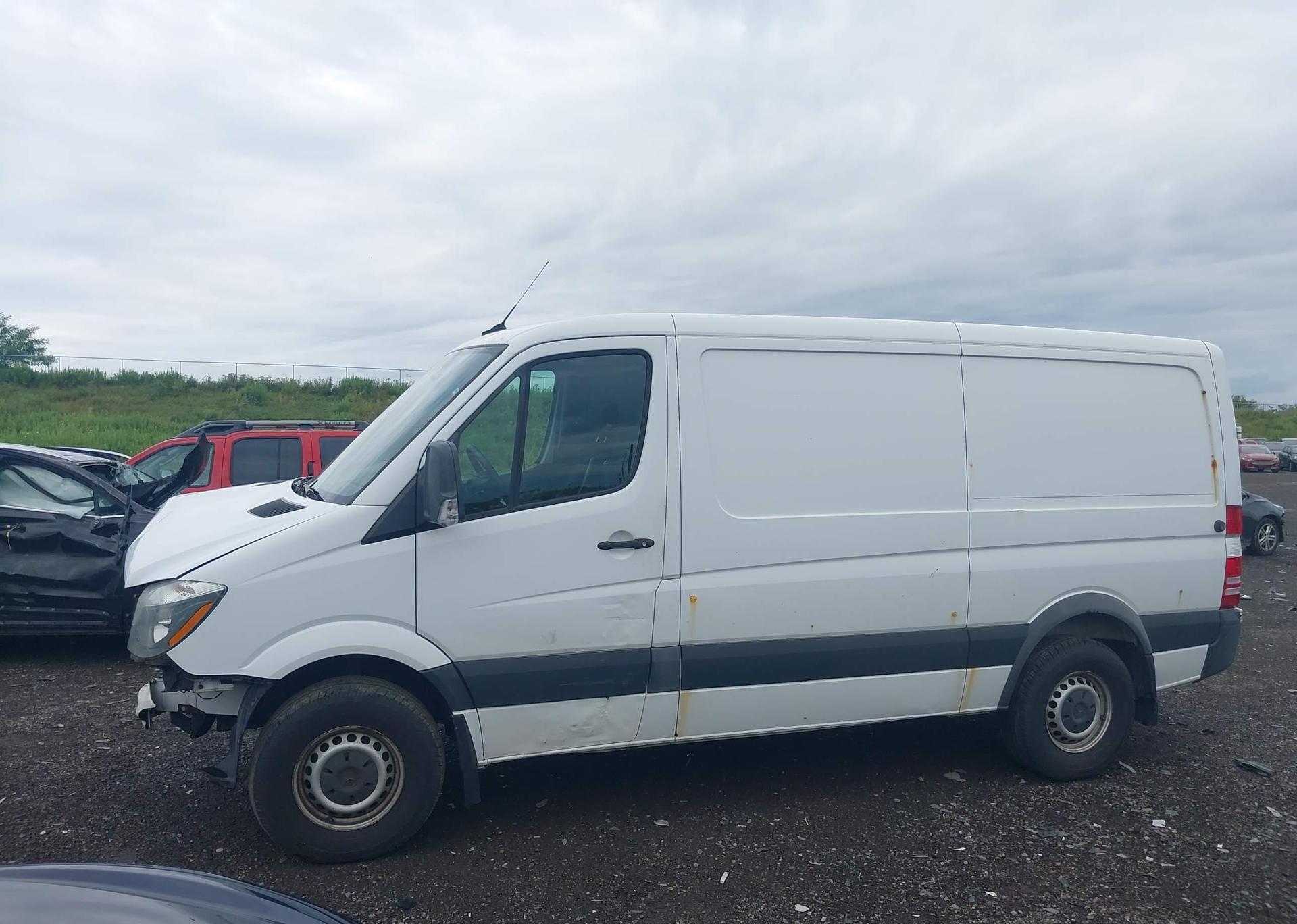 2017 MERCEDES-BENZ SPRINTER 2500 STANDARD ROOF V6