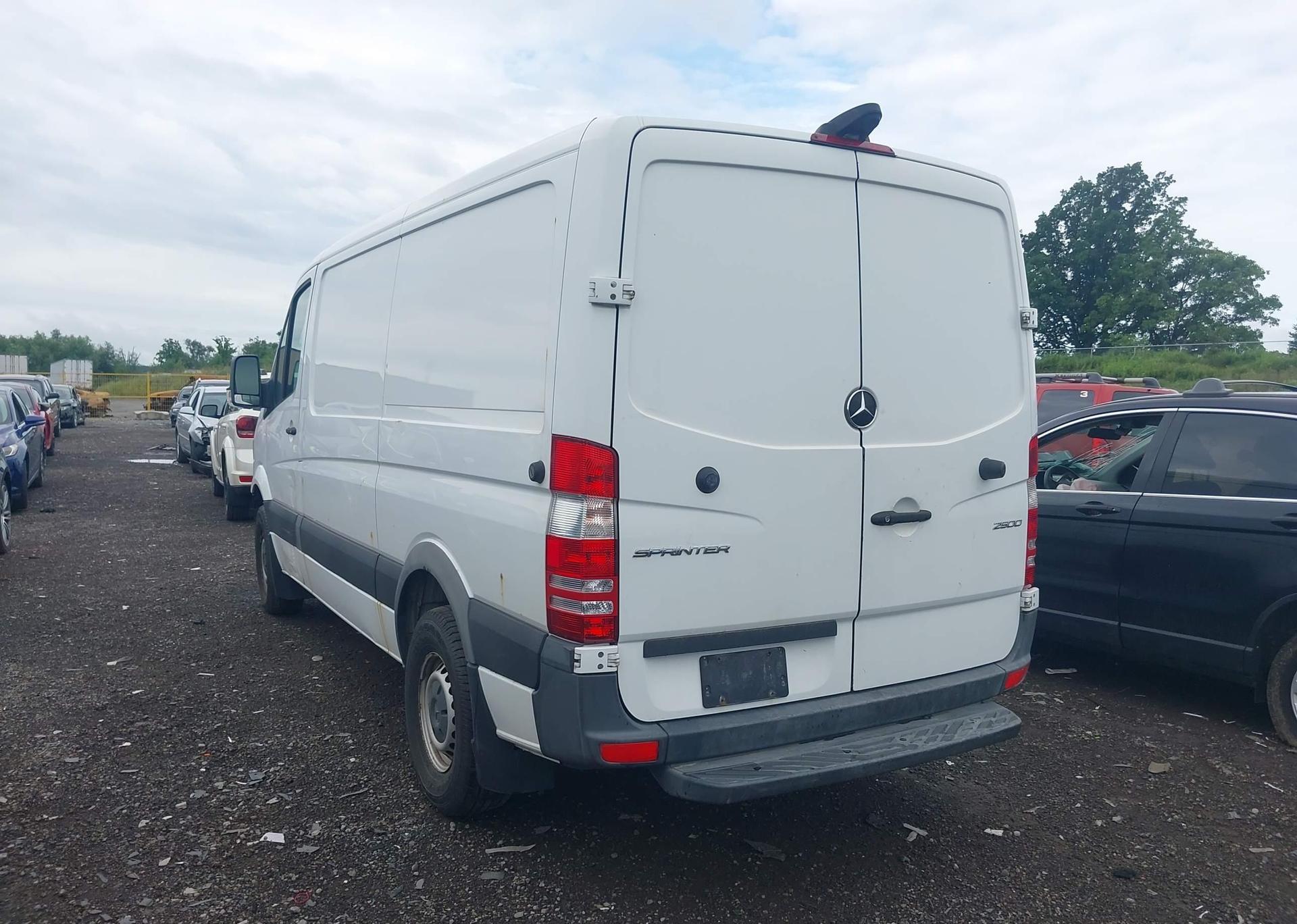 2017 MERCEDES-BENZ SPRINTER 2500 STANDARD ROOF V6