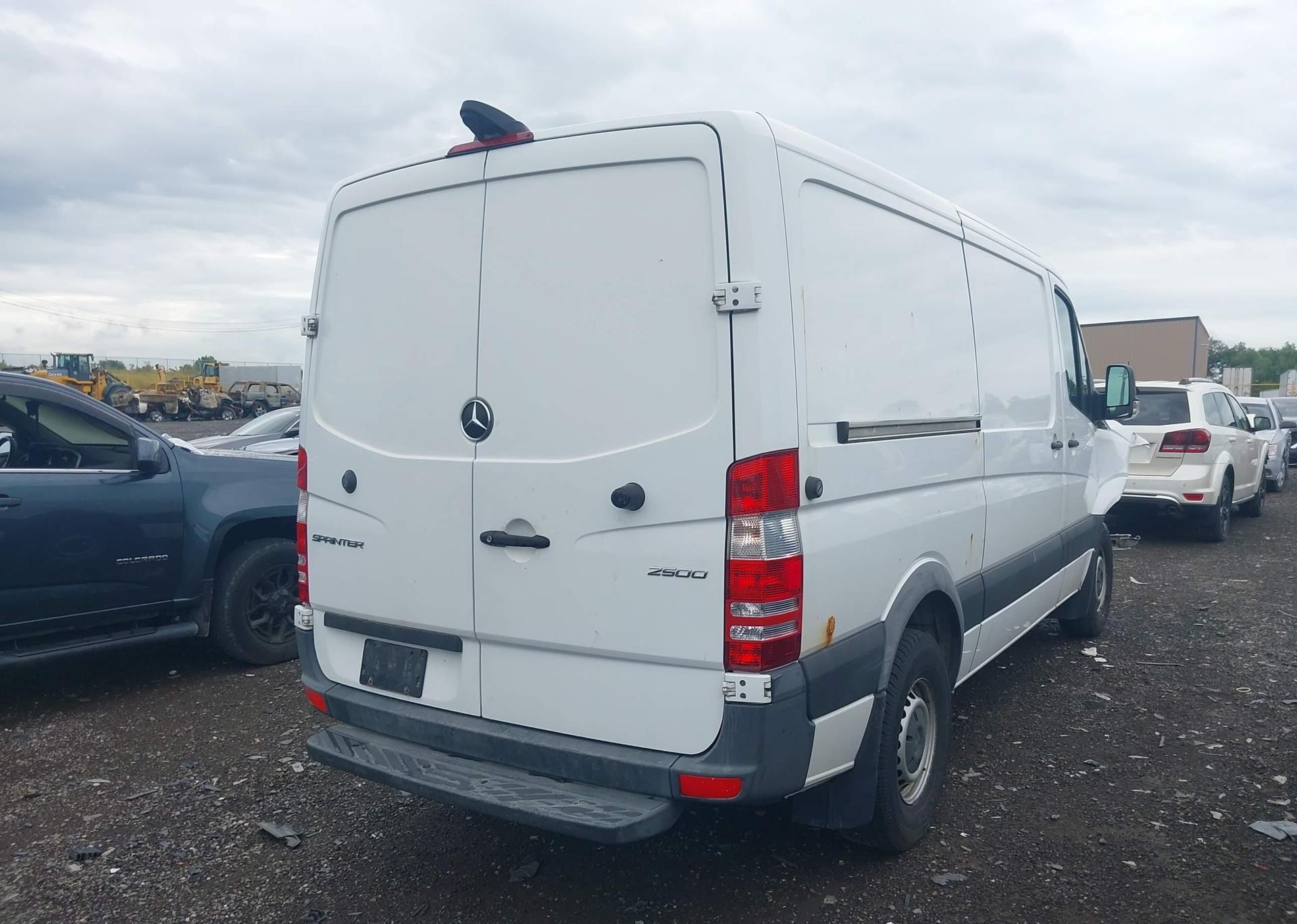 2017 MERCEDES-BENZ SPRINTER 2500 STANDARD ROOF V6