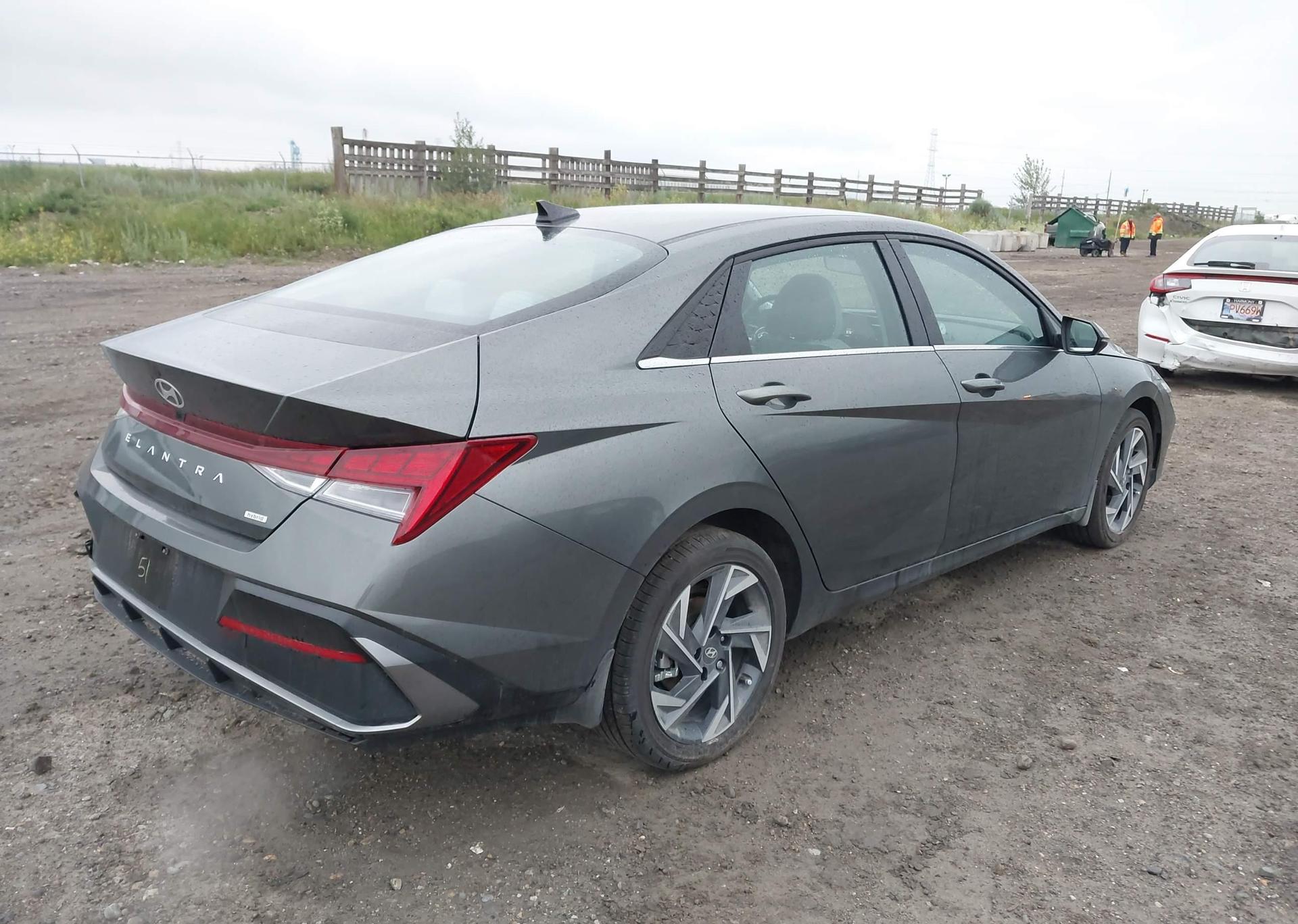 2025 HYUNDAI ELANTRA HYBRID LUXURY W